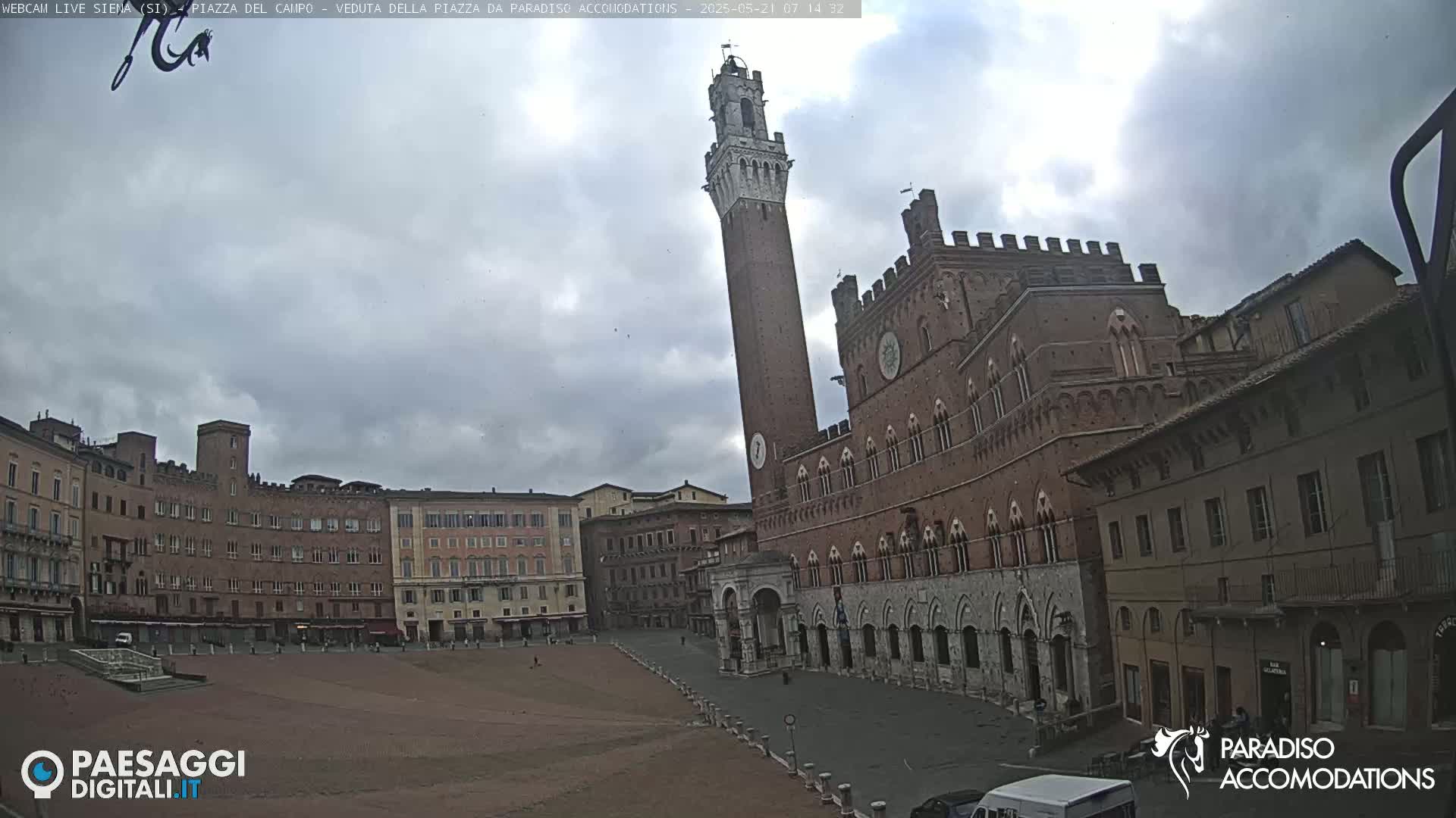  Siena , Piazza del Campo II Square Live Cam - Tuscany, Italy