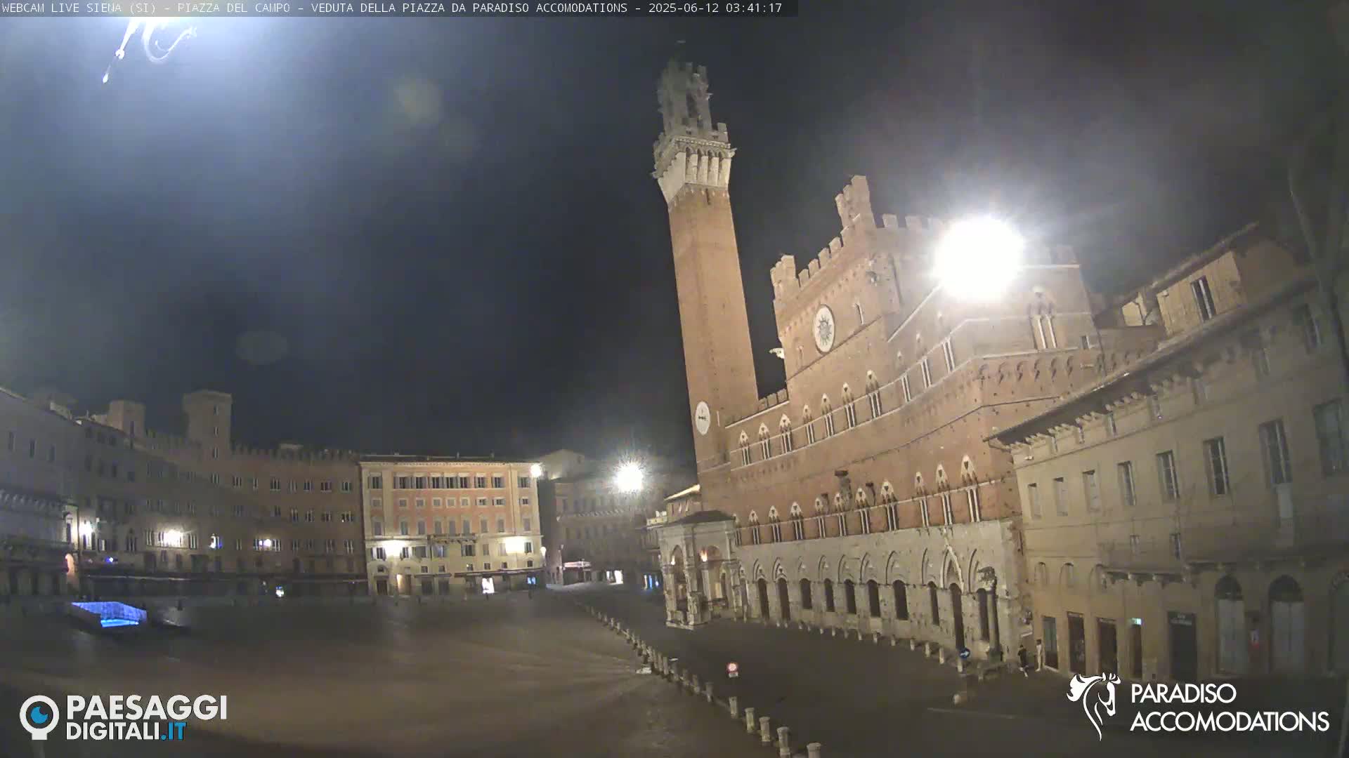 Siena , Piazza del Campo II Square Live Cam - Tuscany, Italy