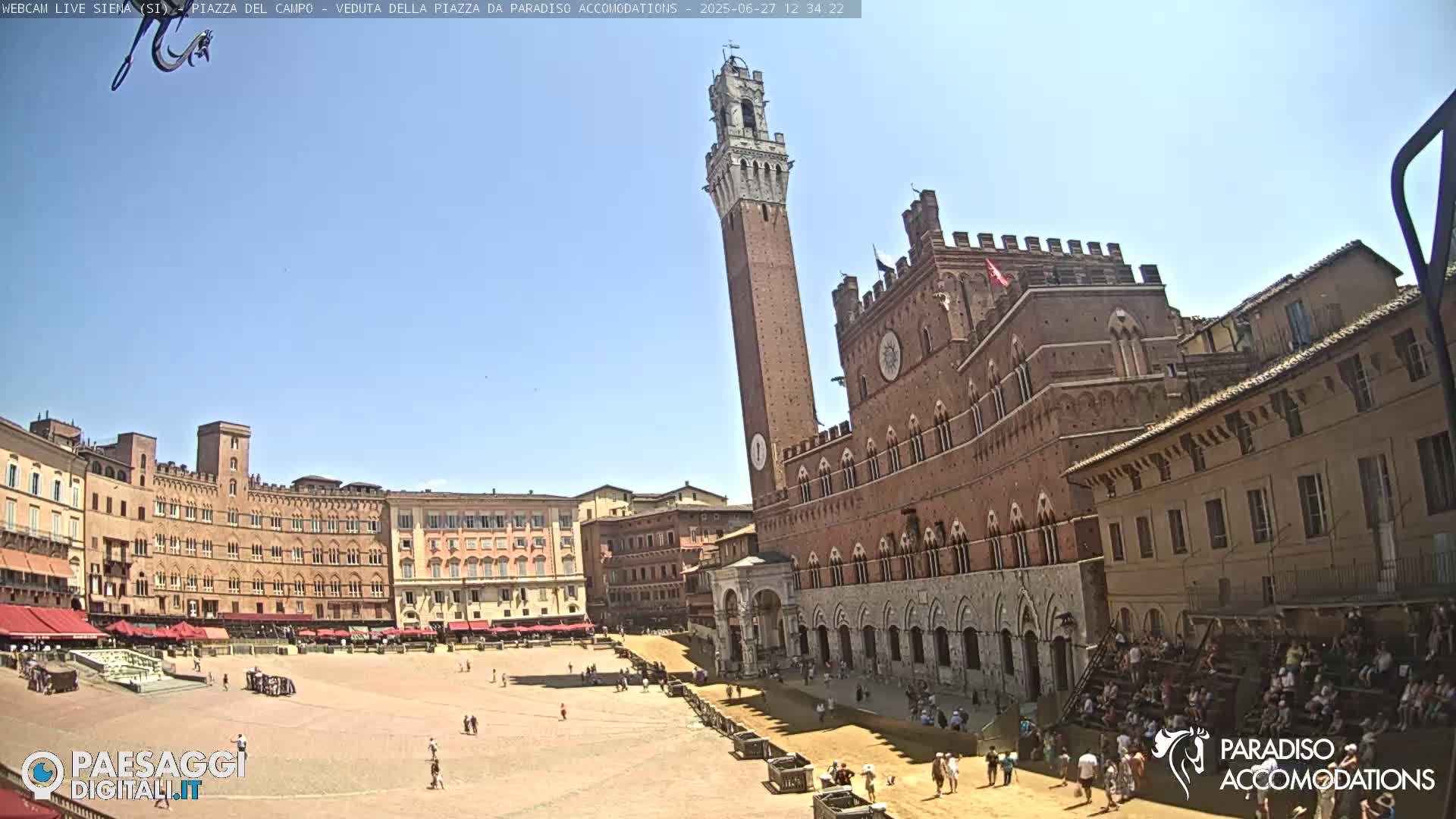 Siena , Piazza del Campo II Square Live Cam - Tuscany, Italy