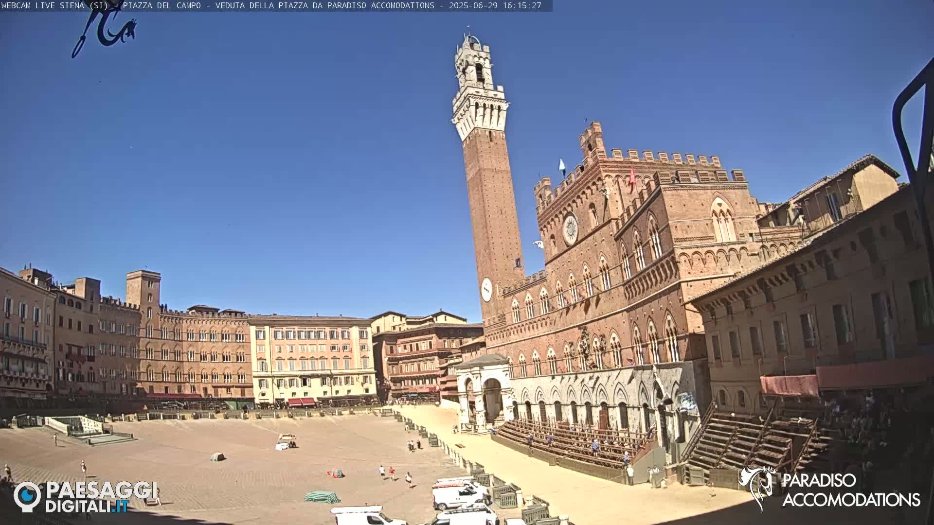 Siena , Piazza del Campo II Square Live Cam - Tuscany, Italy