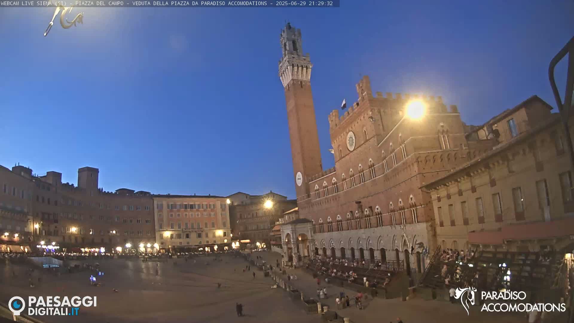 Siena , Piazza del Campo II Square Live Cam - Tuscany, Italy