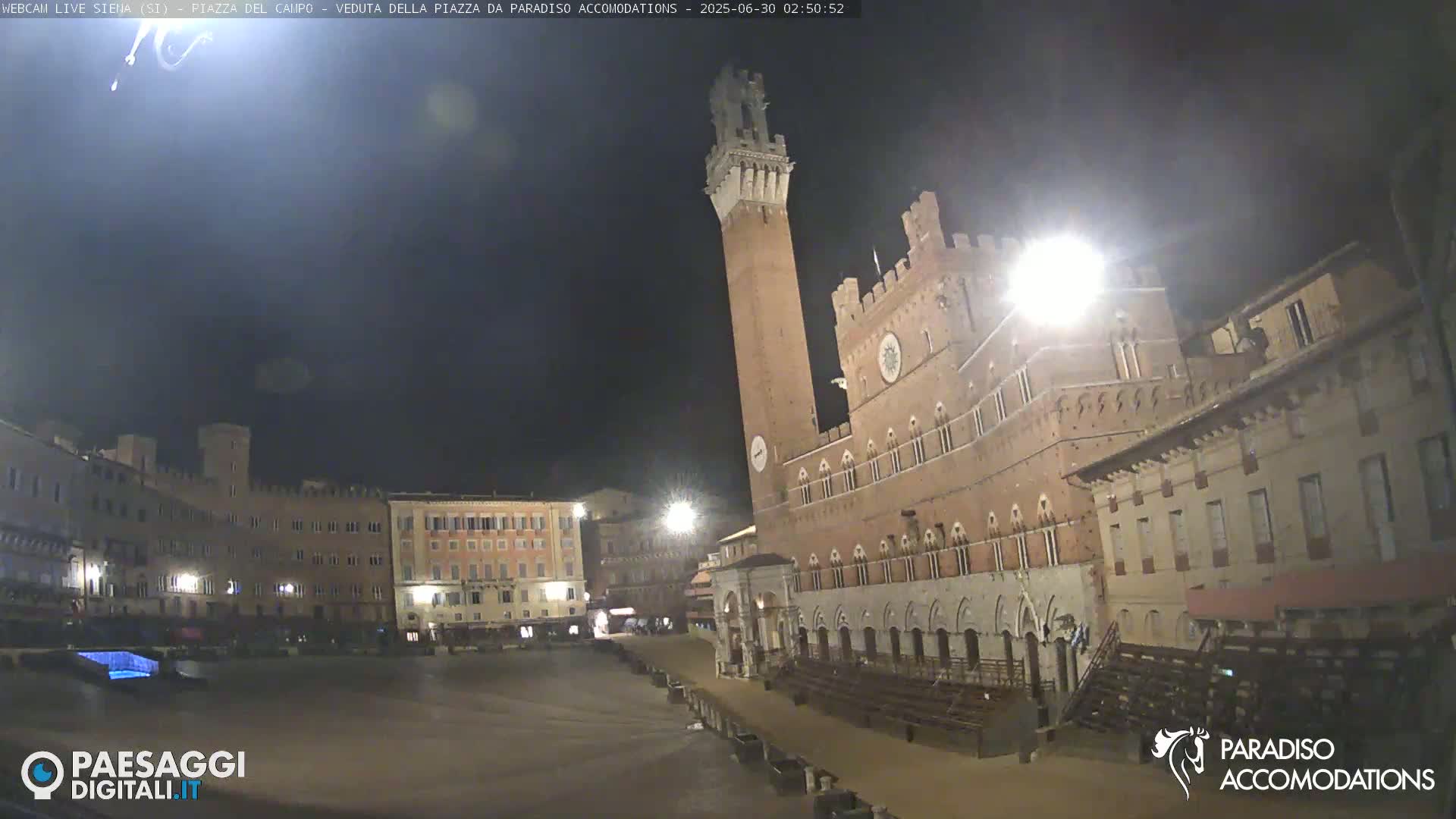 Siena , Piazza del Campo II Square Live Cam - Tuscany, Italy