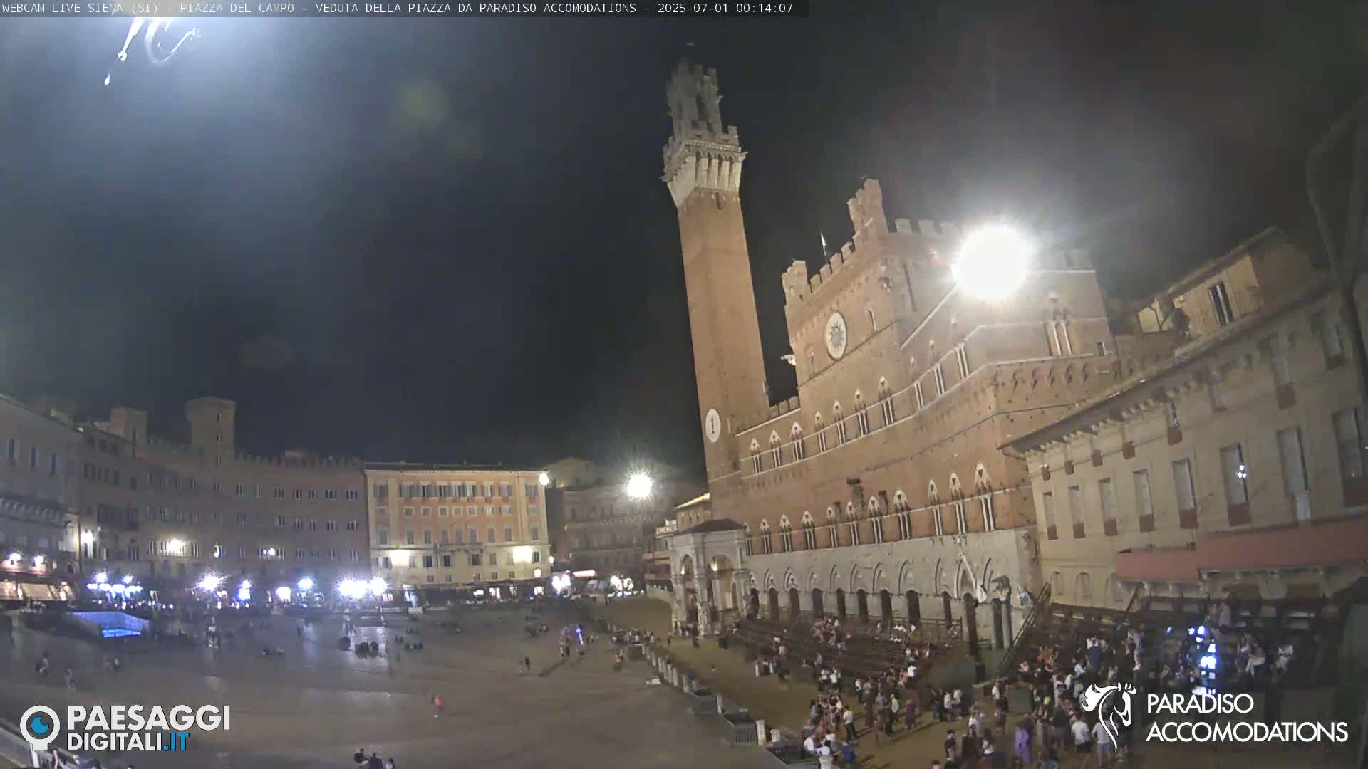 Siena , Piazza del Campo II Square Live Cam - Tuscany, Italy