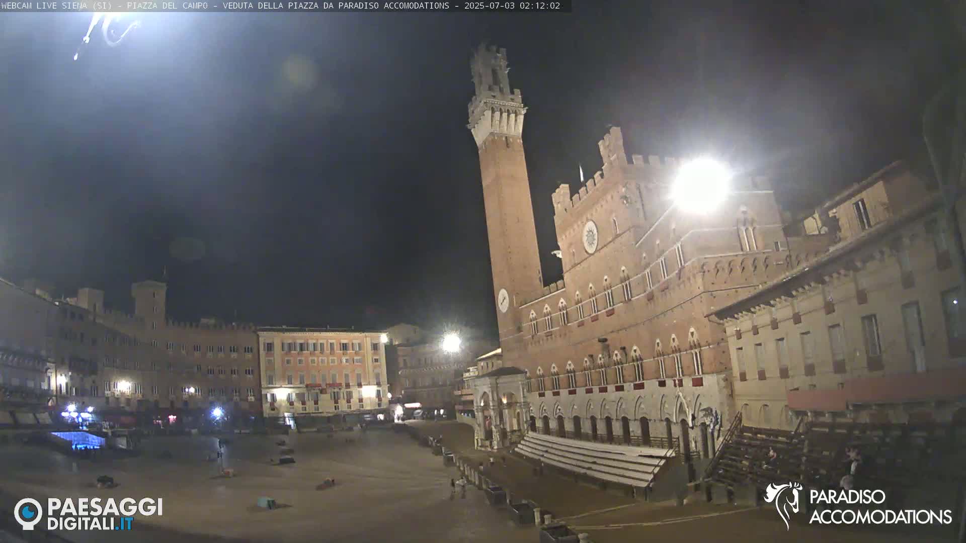 Siena , Piazza del Campo II Square Live Cam - Tuscany, Italy