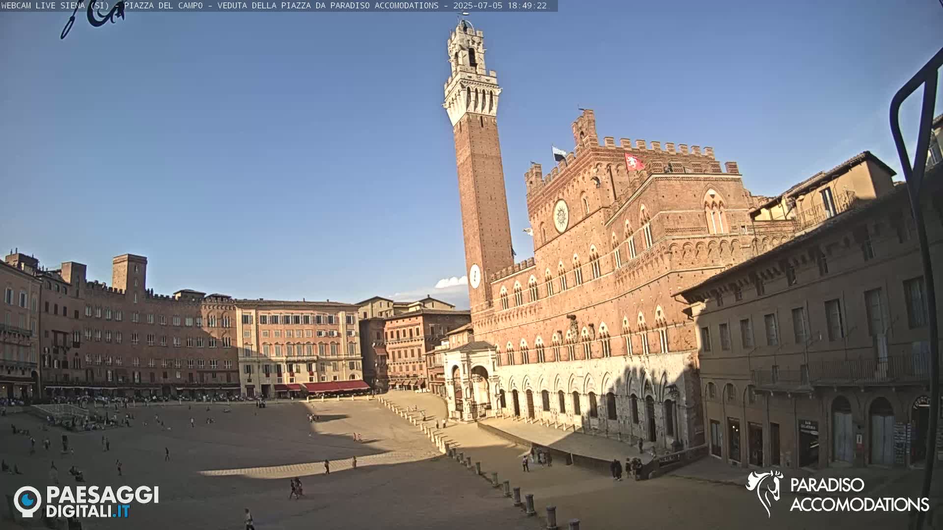 Siena , Piazza del Campo II Square Live Cam - Tuscany, Italy