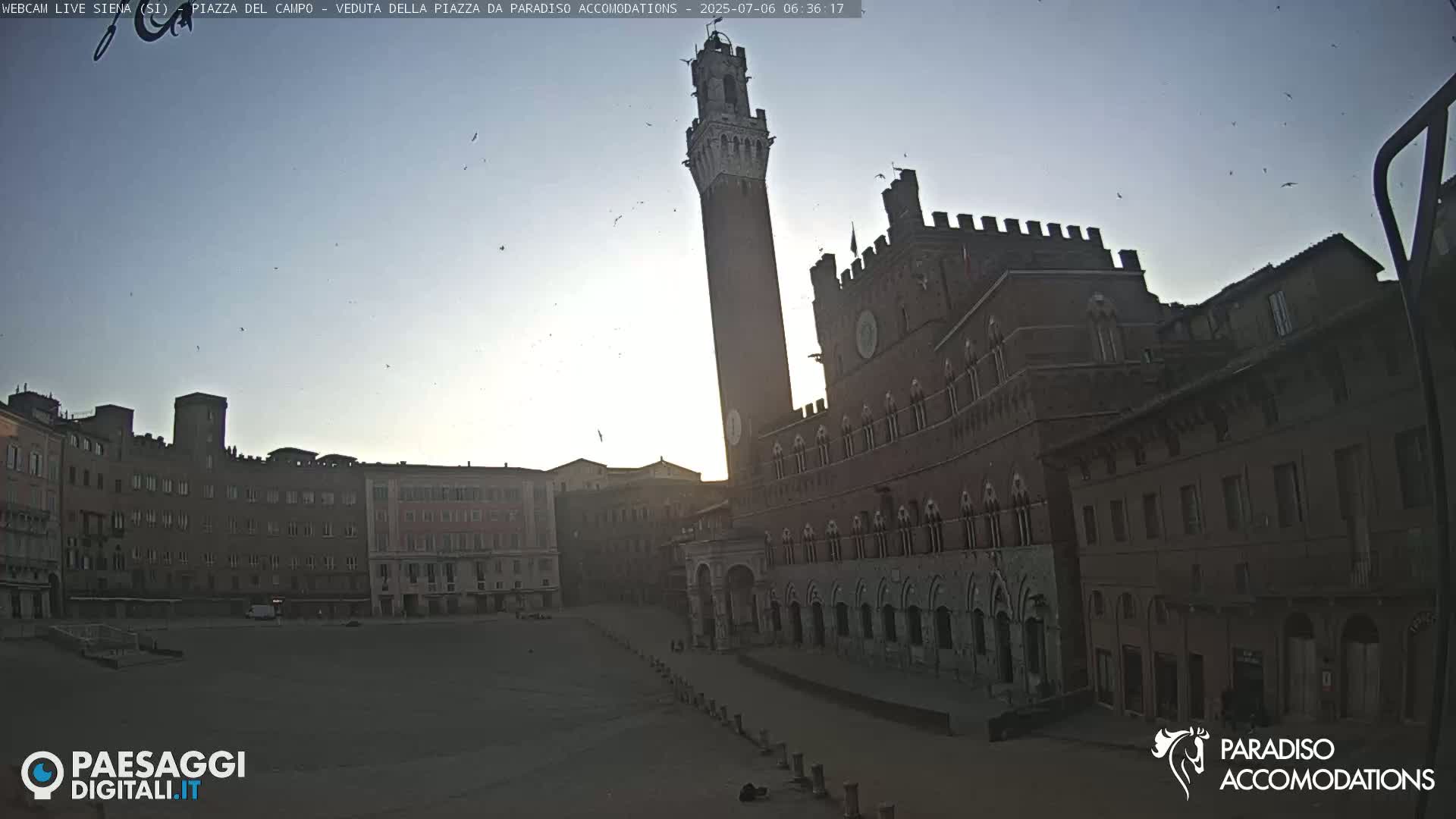 Siena , Piazza del Campo II Square Live Cam - Tuscany, Italy