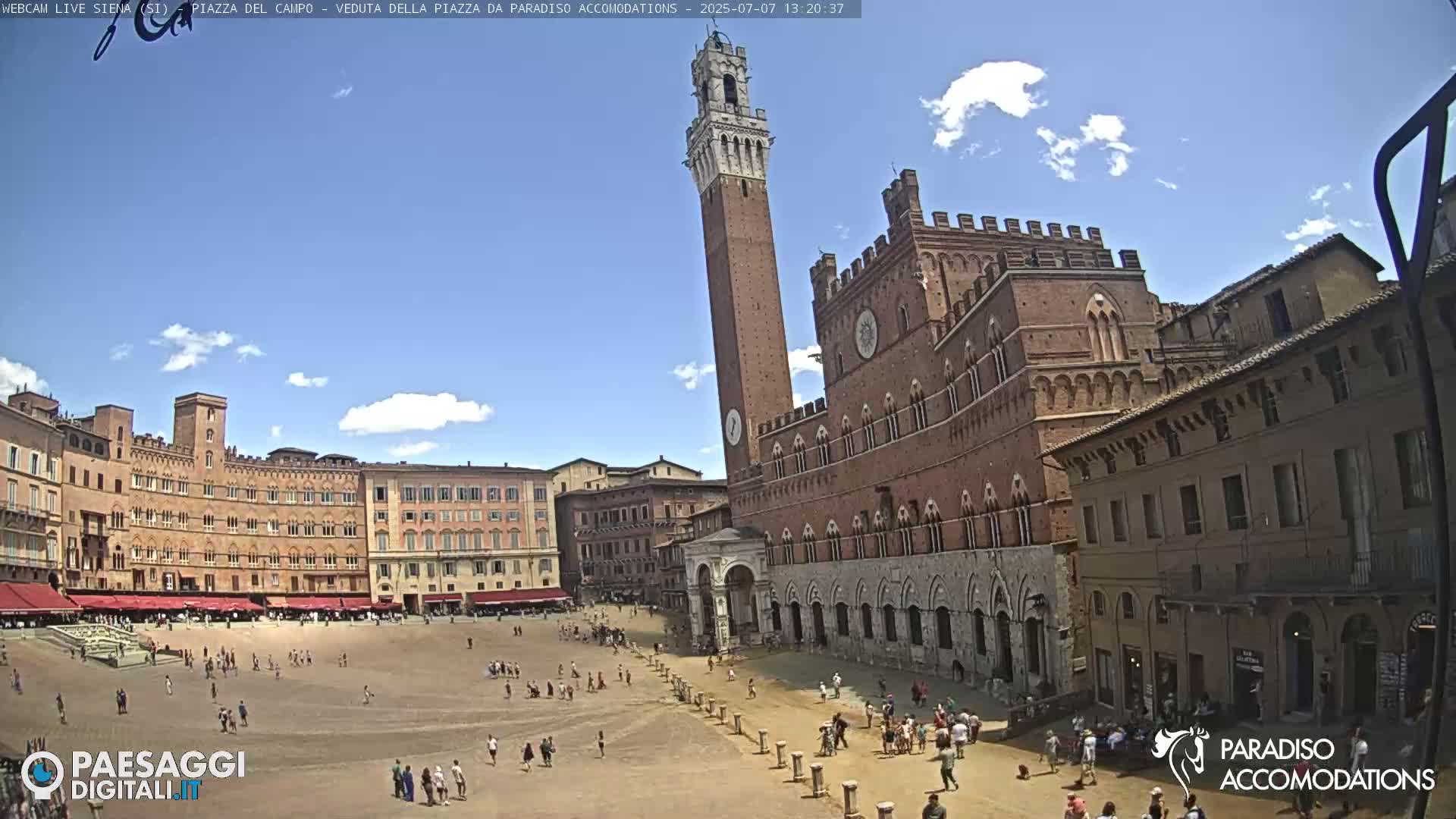 Siena , Piazza del Campo II Square Live Cam - Tuscany, Italy