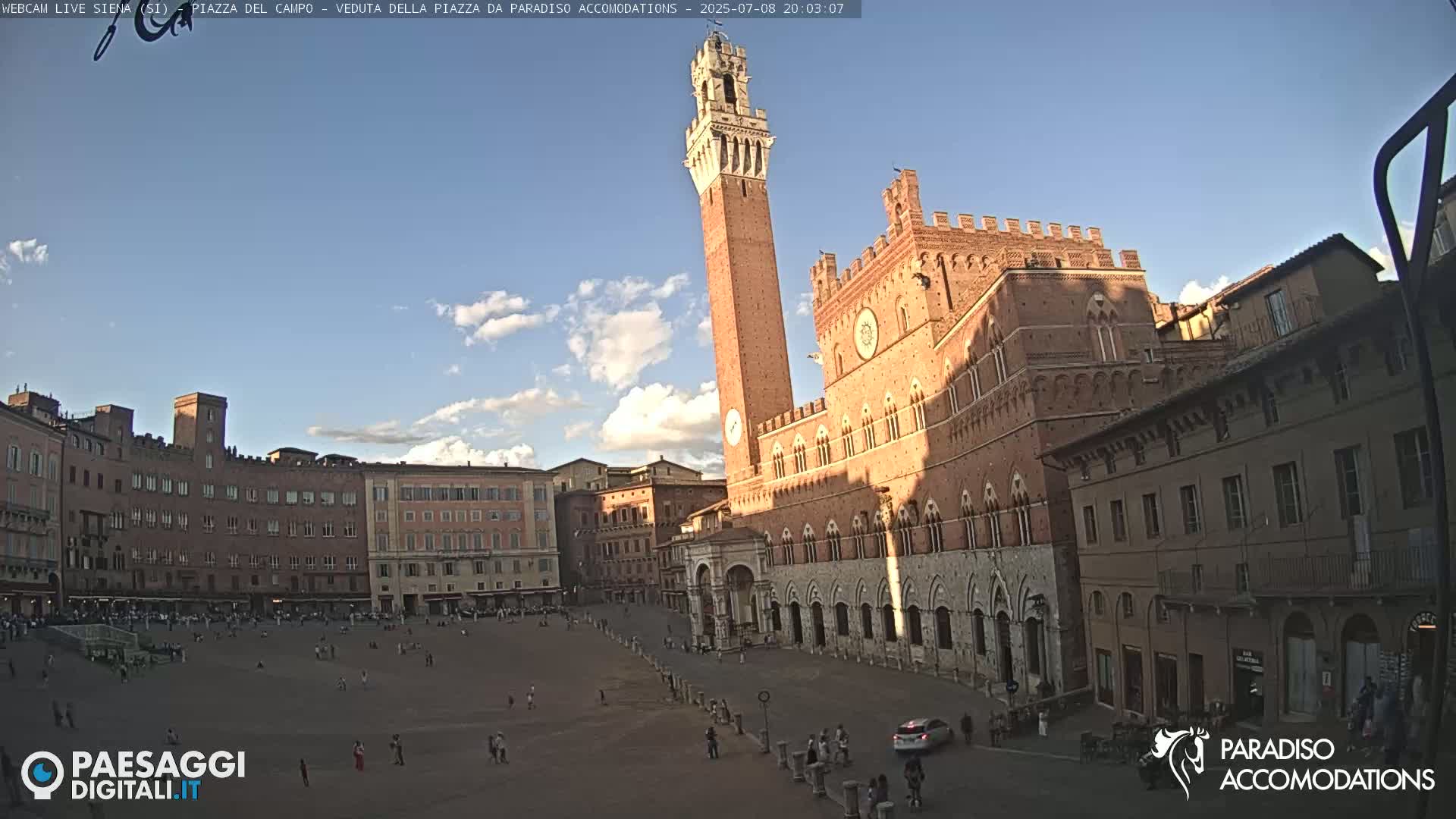 Siena , Piazza del Campo II Square Live Cam - Tuscany, Italy