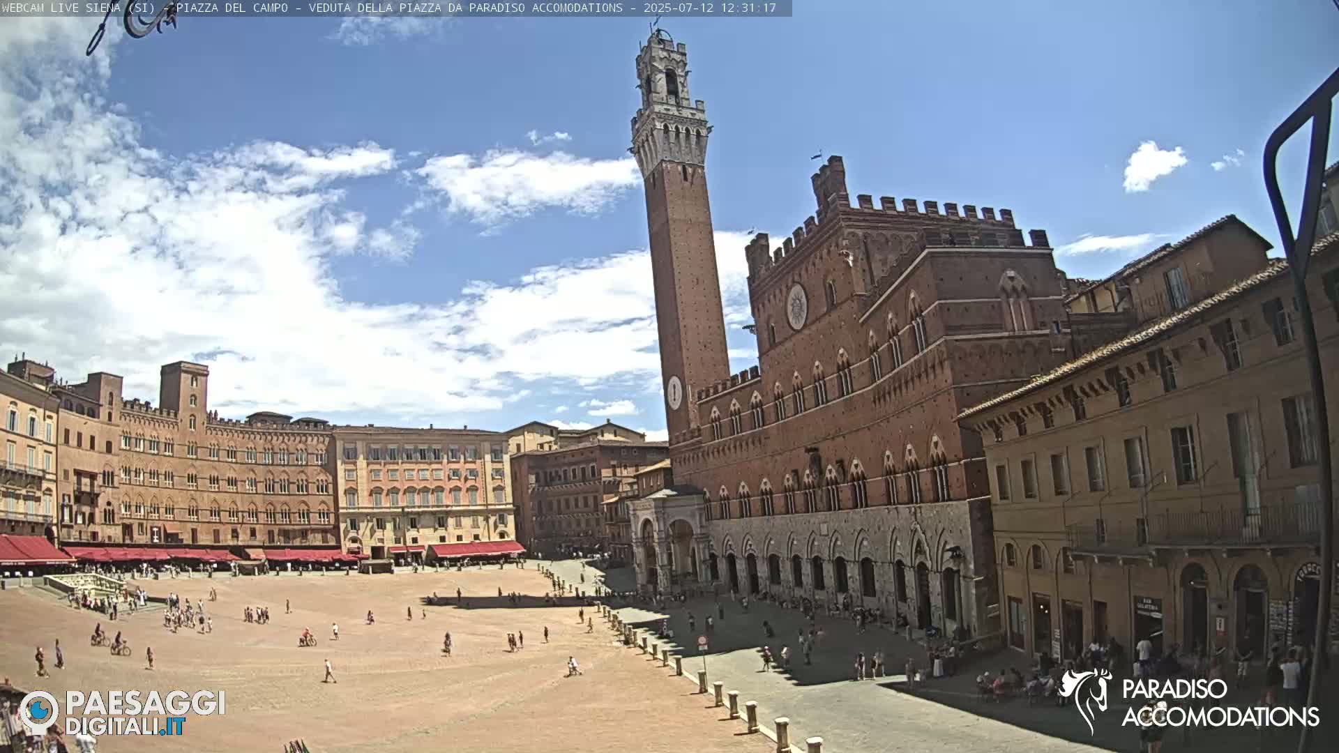 Siena , Piazza del Campo II Square Live Cam - Tuscany, Italy
