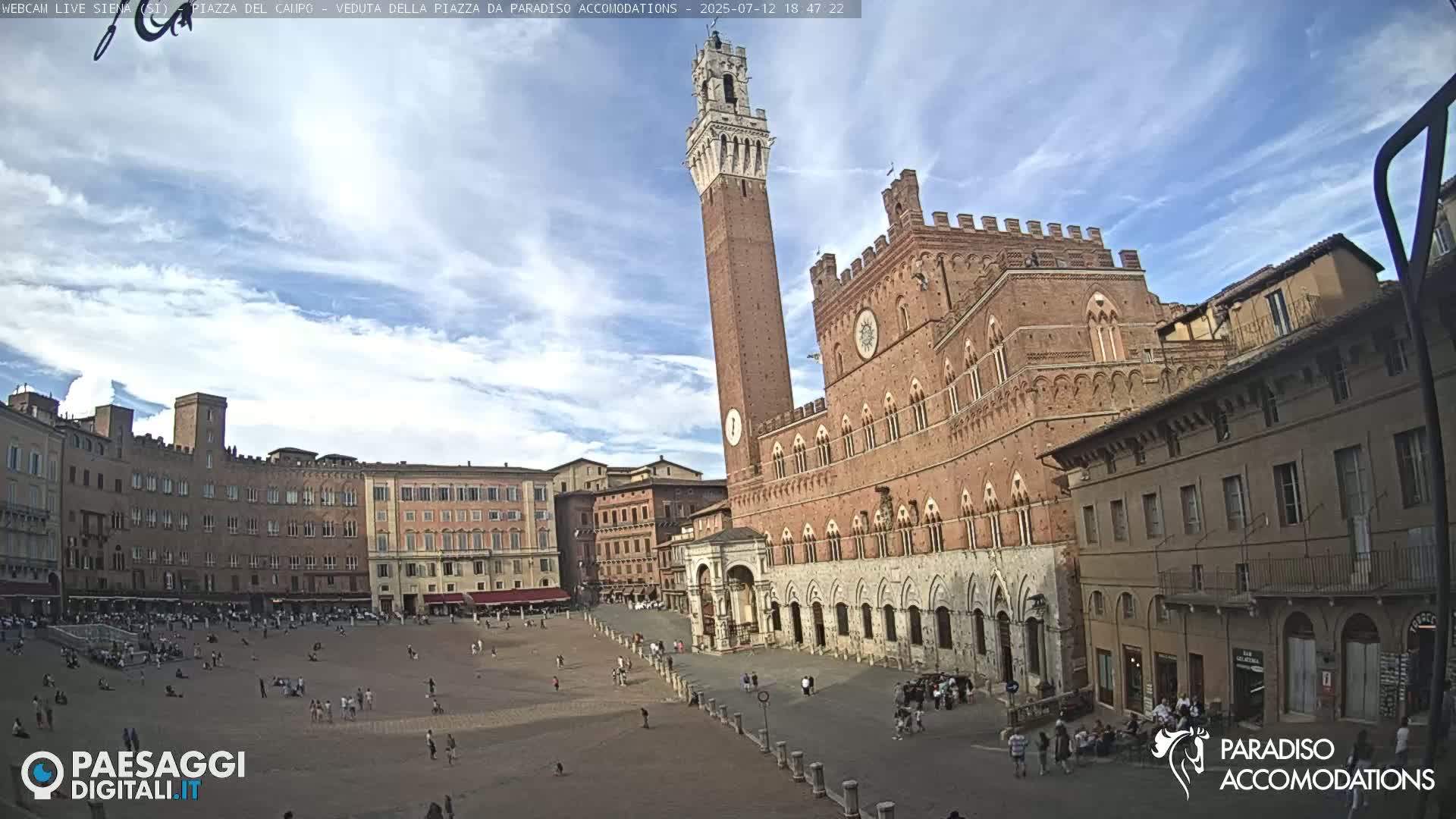 Siena , Piazza del Campo II Square Live Cam - Tuscany, Italy