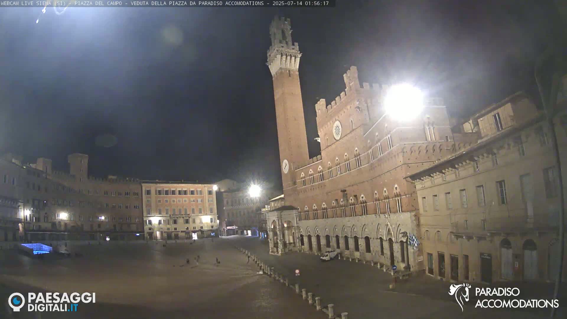 Siena , Piazza del Campo II Square Live Cam - Tuscany, Italy