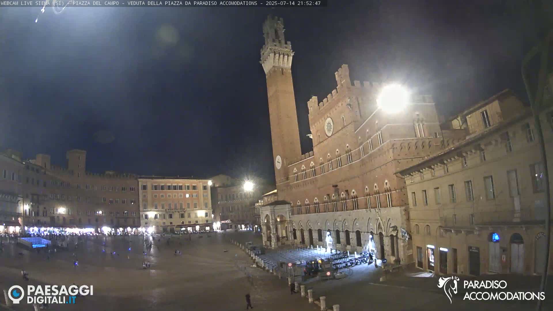 Siena , Piazza del Campo II Square Live Cam - Tuscany, Italy