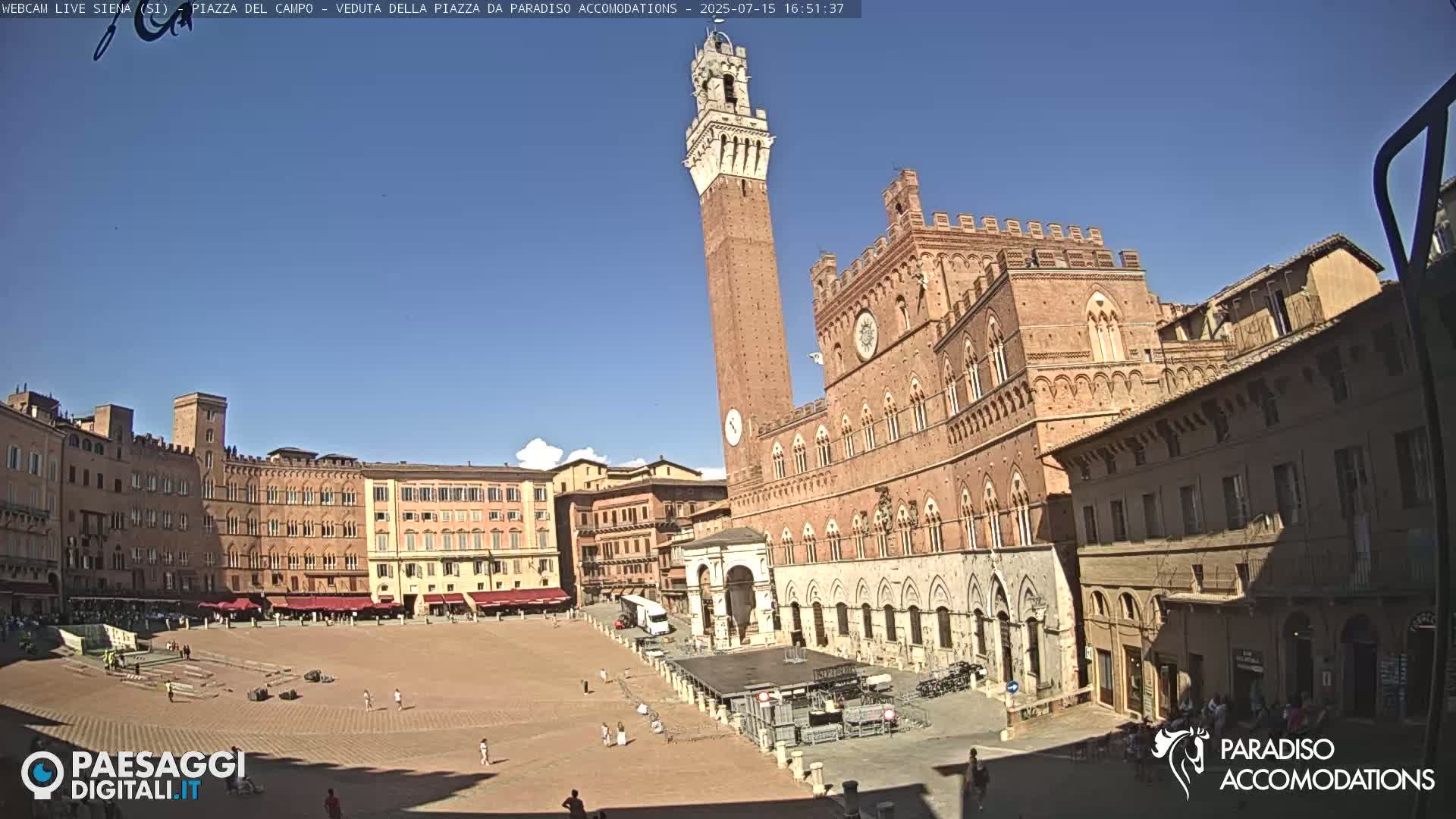 Siena , Piazza del Campo II Square Live Cam - Tuscany, Italy