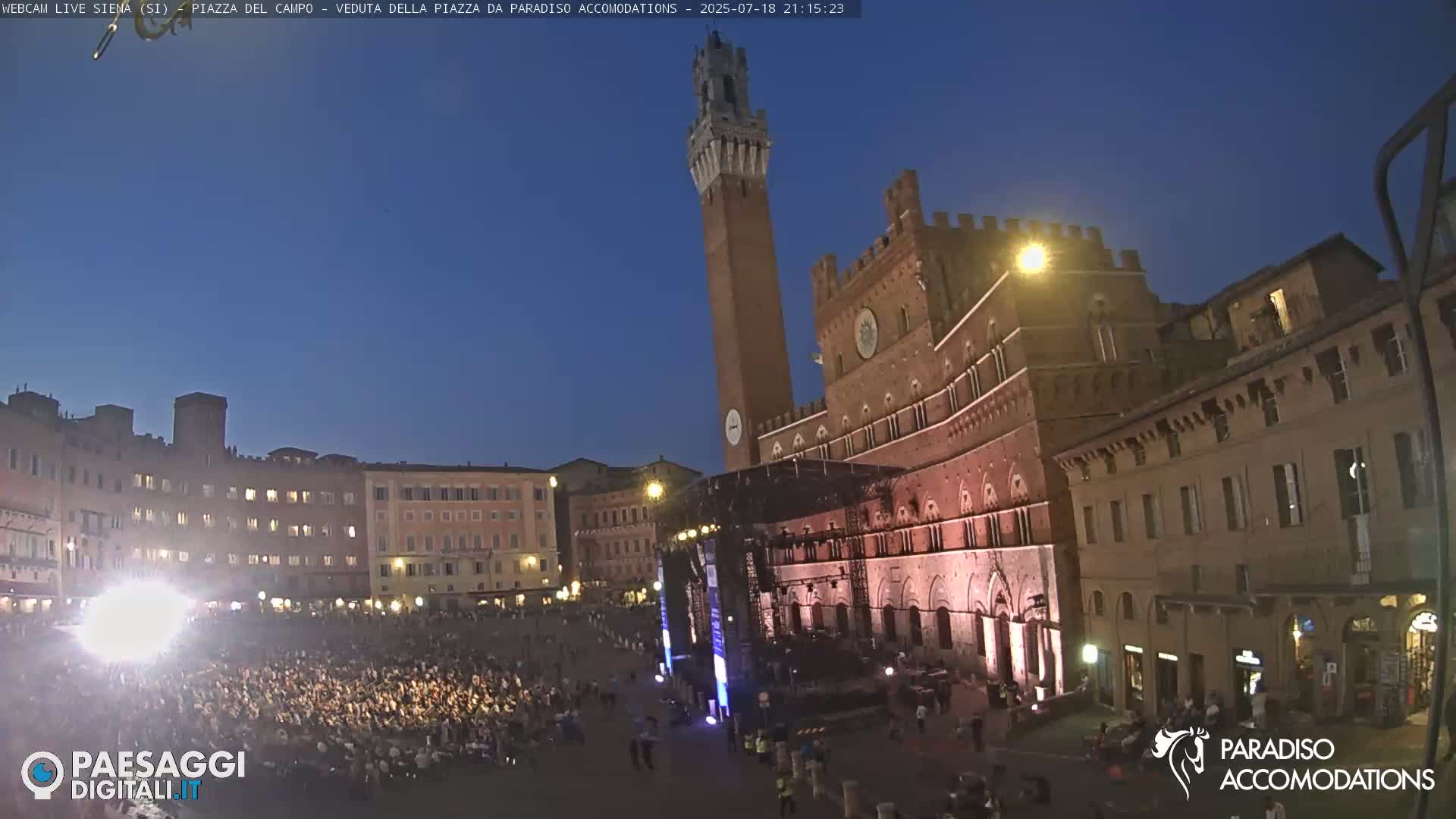 Siena , Piazza del Campo II Square Live Cam - Tuscany, Italy