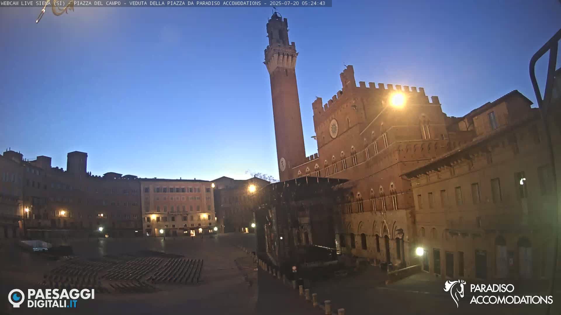 Siena , Piazza del Campo II Square Live Cam - Tuscany, Italy