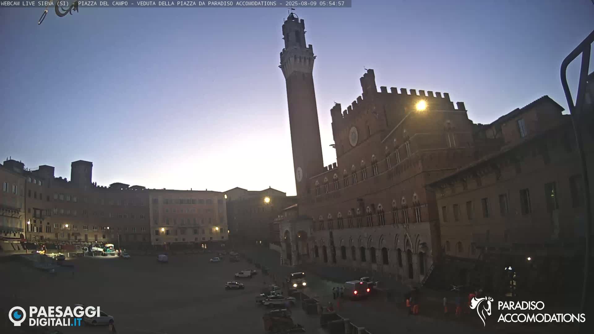 Siena , Piazza del Campo II Square Live Cam - Tuscany, Italy