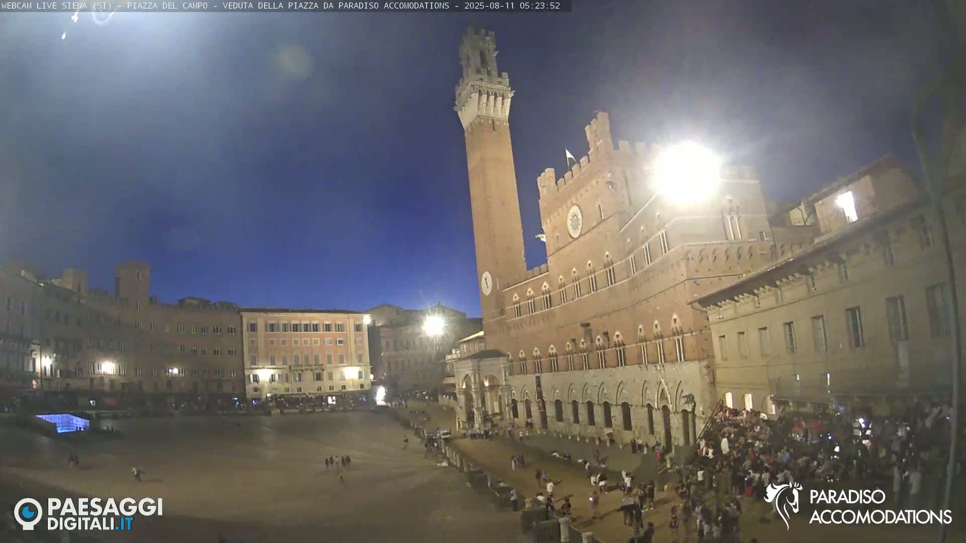 Siena , Piazza del Campo II Square Live Cam - Tuscany, Italy