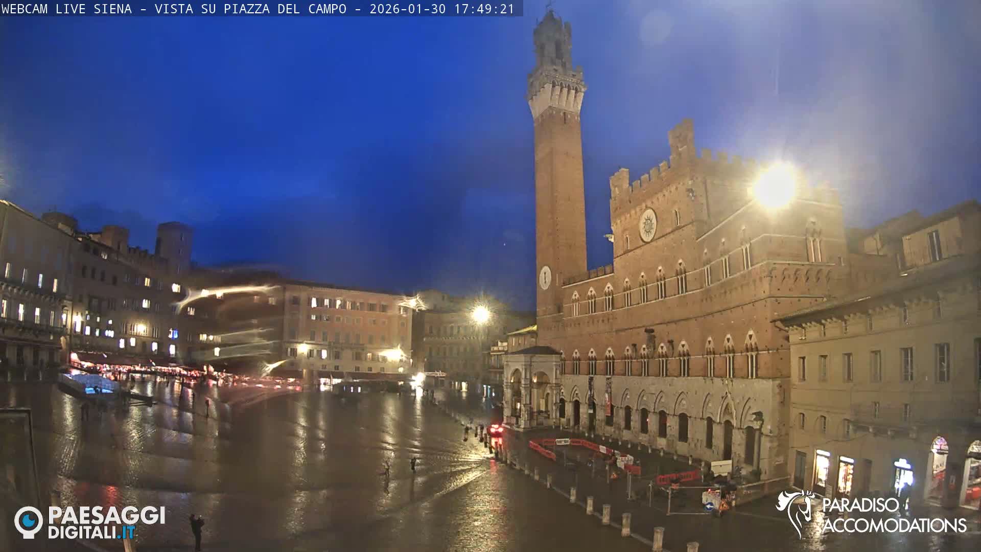 Siena , Piazza del Campo II Square Live Cam - Tuscany, Italy