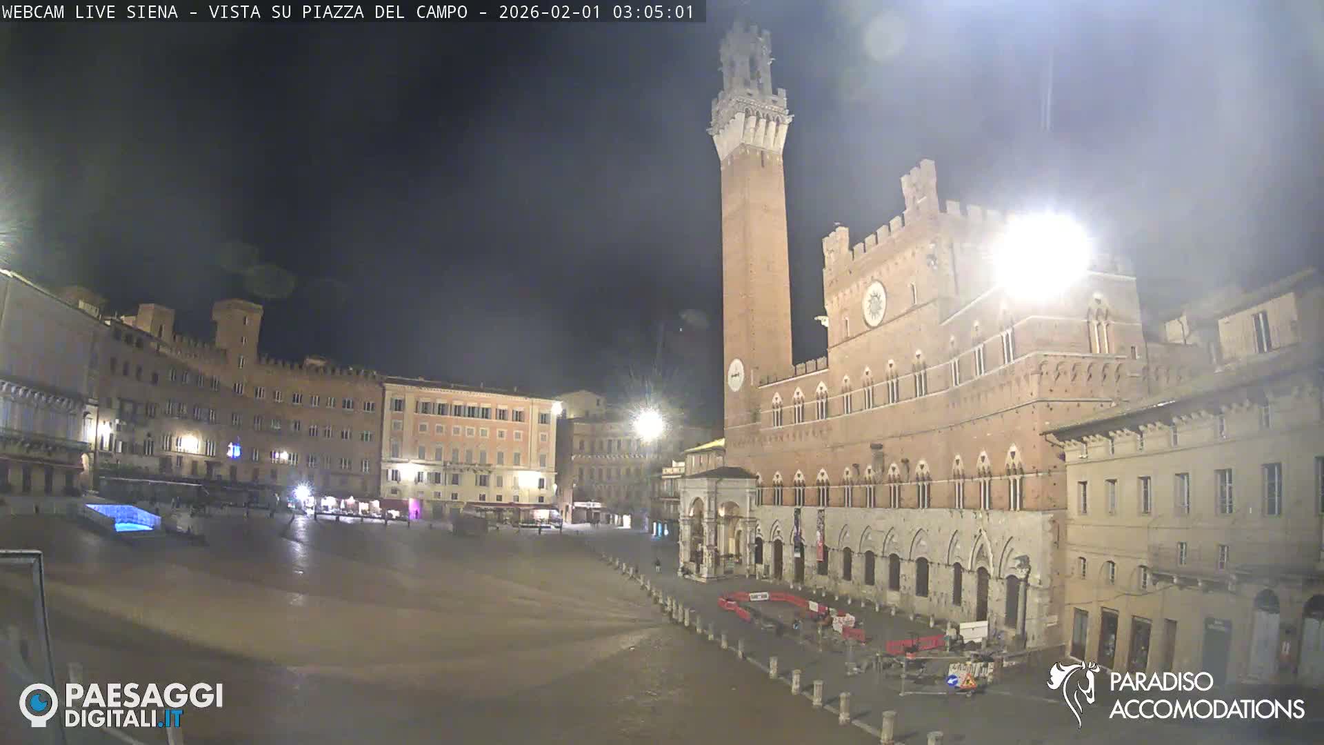 Siena , Piazza del Campo II Square Live Cam - Tuscany, Italy