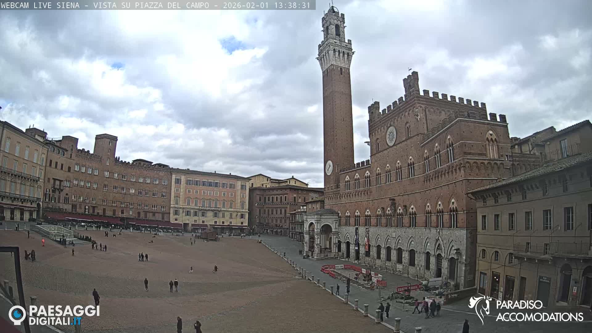 Siena , Piazza del Campo II Square Live Cam - Tuscany, Italy