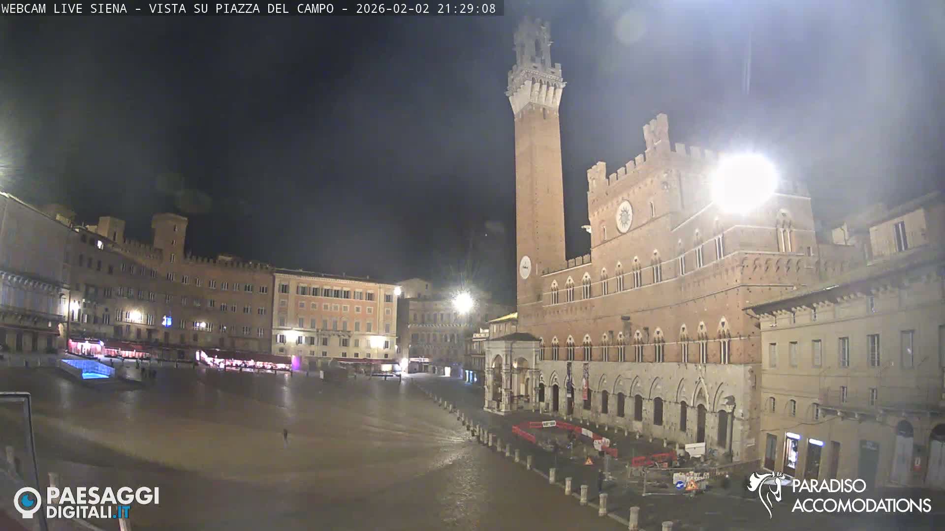 Siena , Piazza del Campo II Square Live Cam - Tuscany, Italy