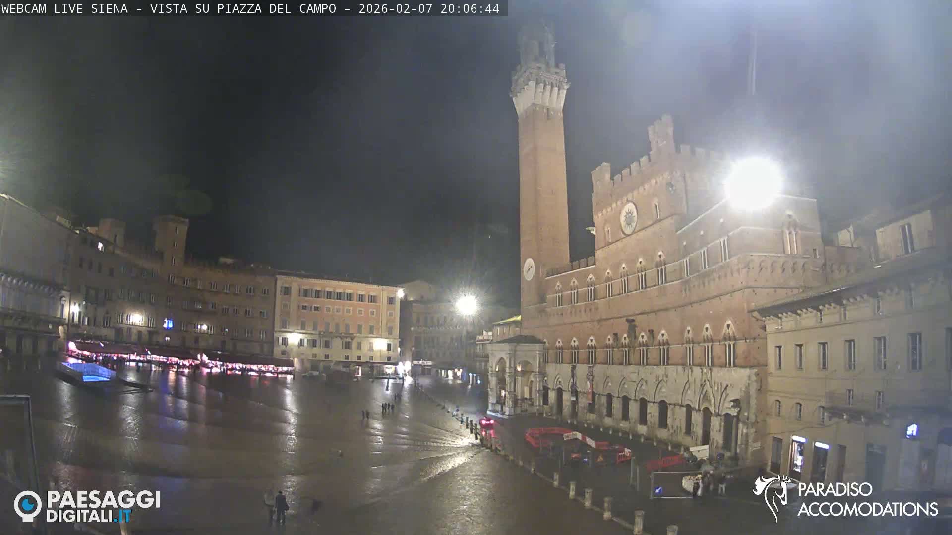 Siena , Piazza del Campo II Square Live Cam - Tuscany, Italy
