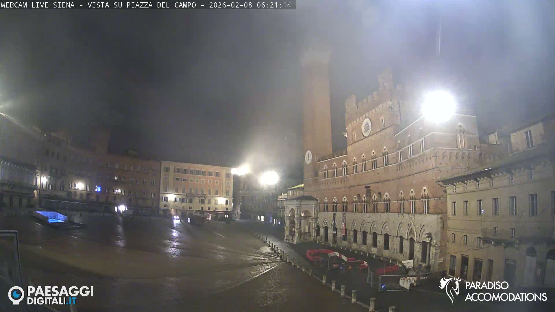 Siena , Piazza del Campo II Square Live Cam - Tuscany, Italy