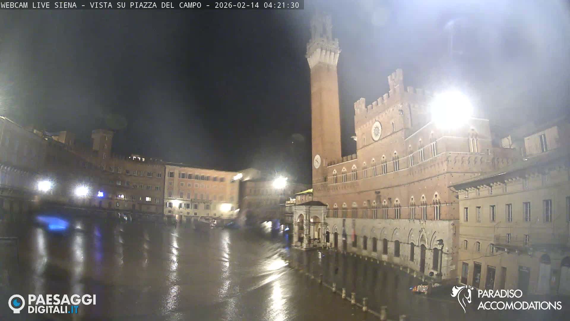 Siena , Piazza del Campo II Square Live Cam - Tuscany, Italy