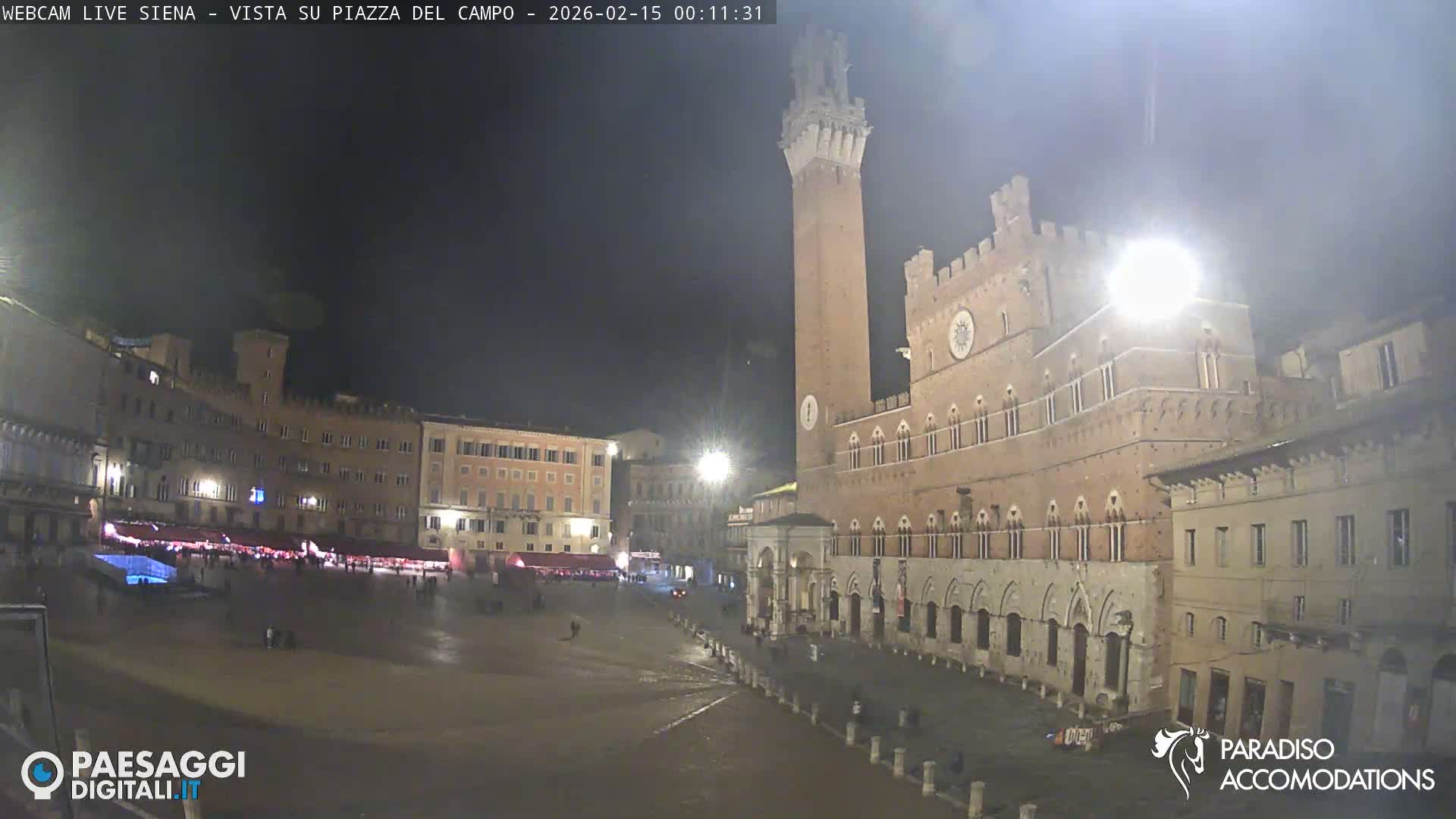 Siena , Piazza del Campo II Square Live Cam - Tuscany, Italy