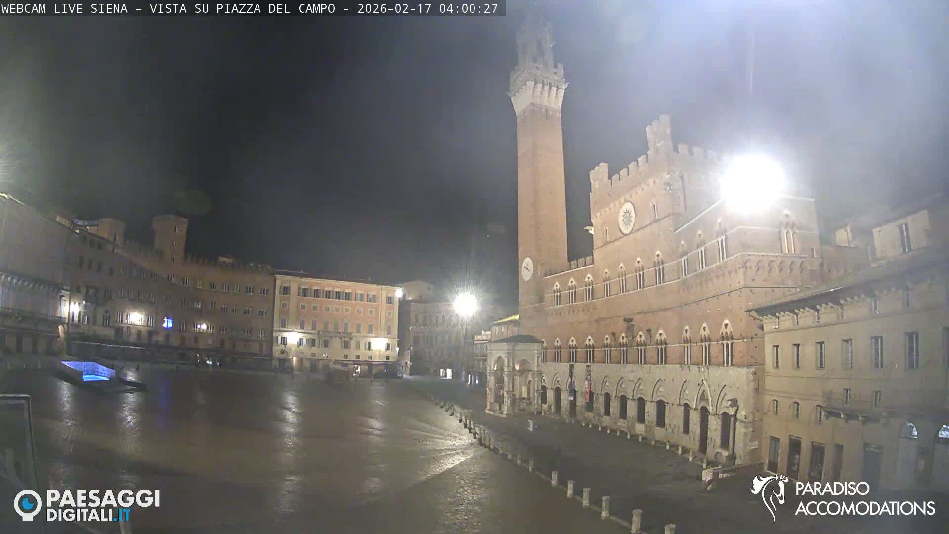 Siena , Piazza del Campo II Square Live Cam - Tuscany, Italy