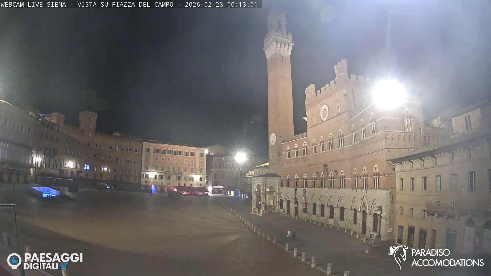 Siena , Piazza del Campo II Square Live Cam - Tuscany, Italy