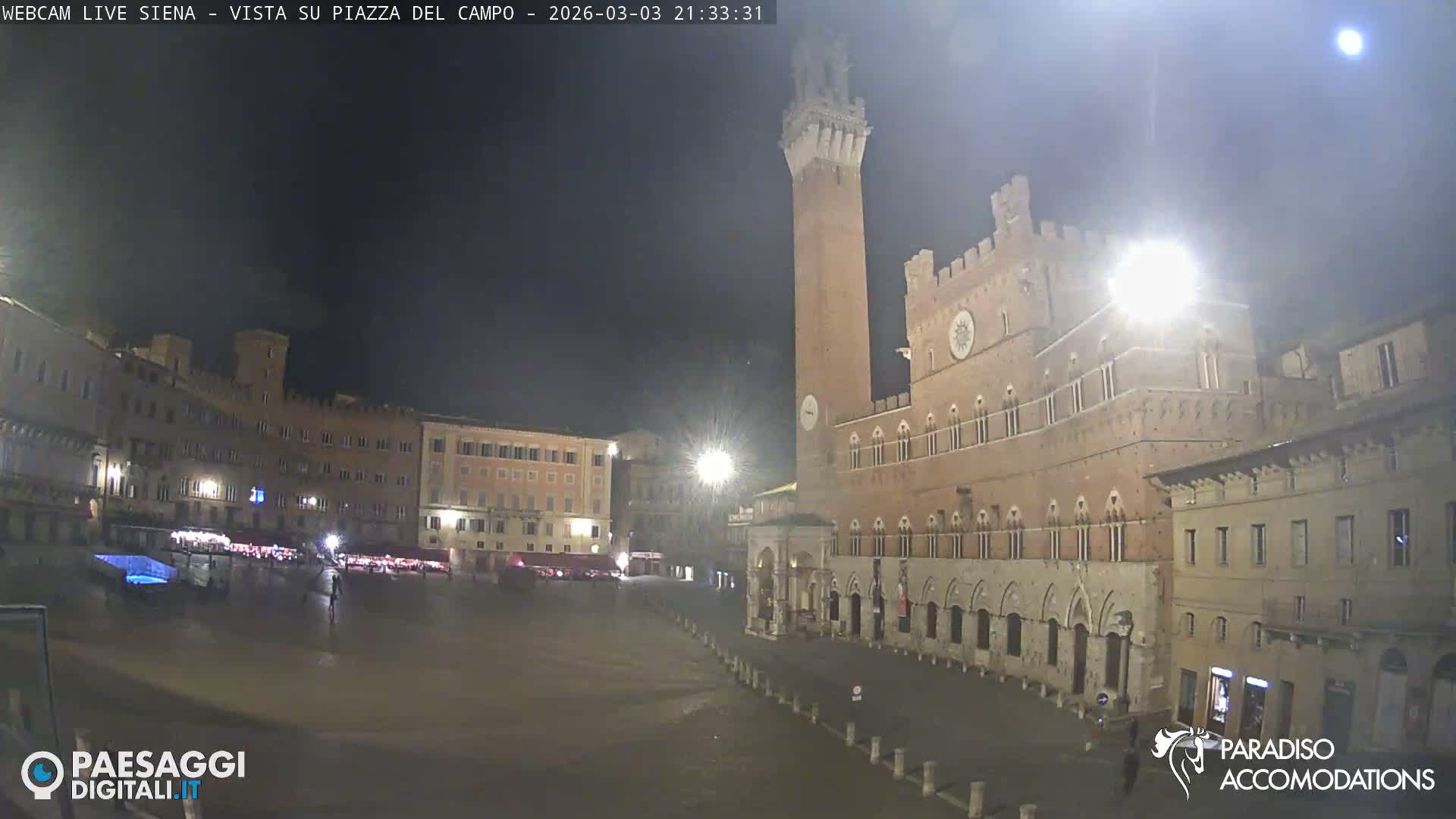 Siena , Piazza del Campo II Square Live Cam - Tuscany, Italy
