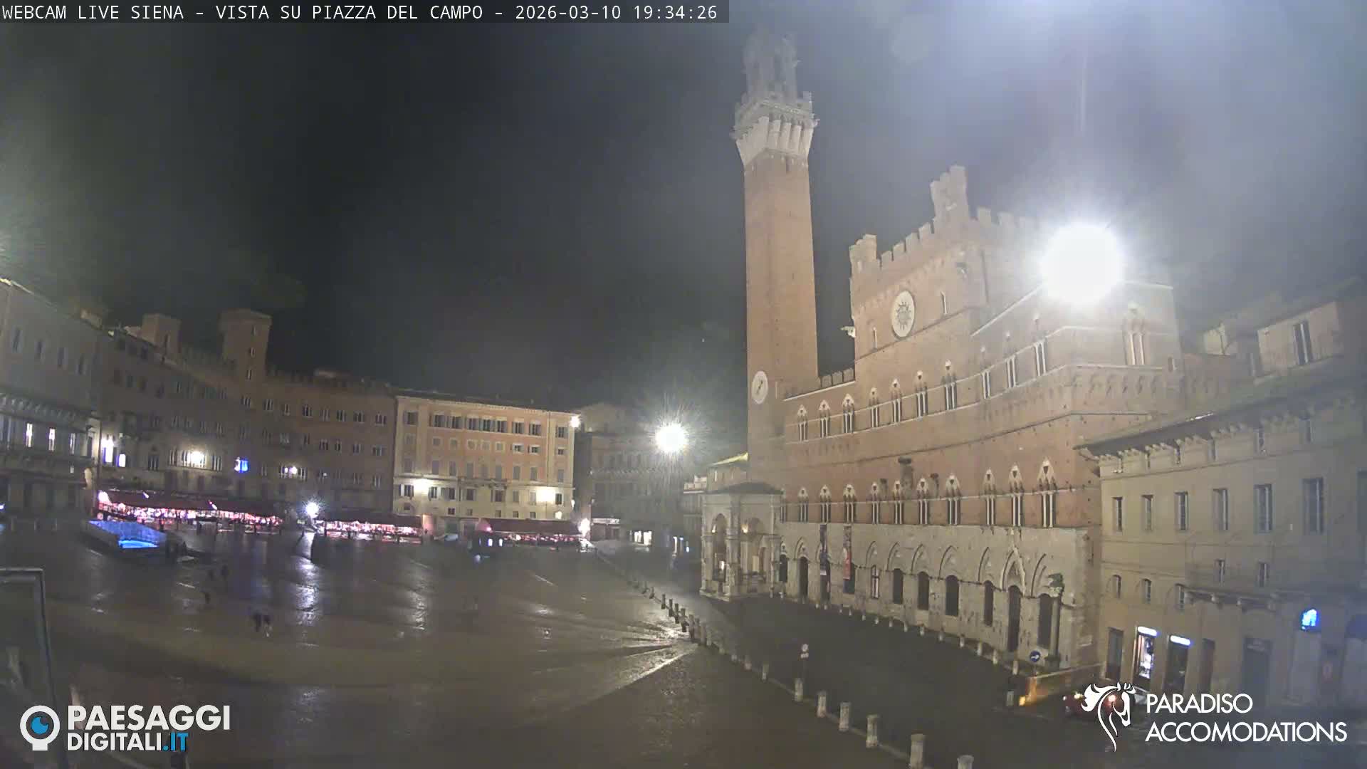 Siena , Piazza del Campo II Square Live Cam - Tuscany, Italy