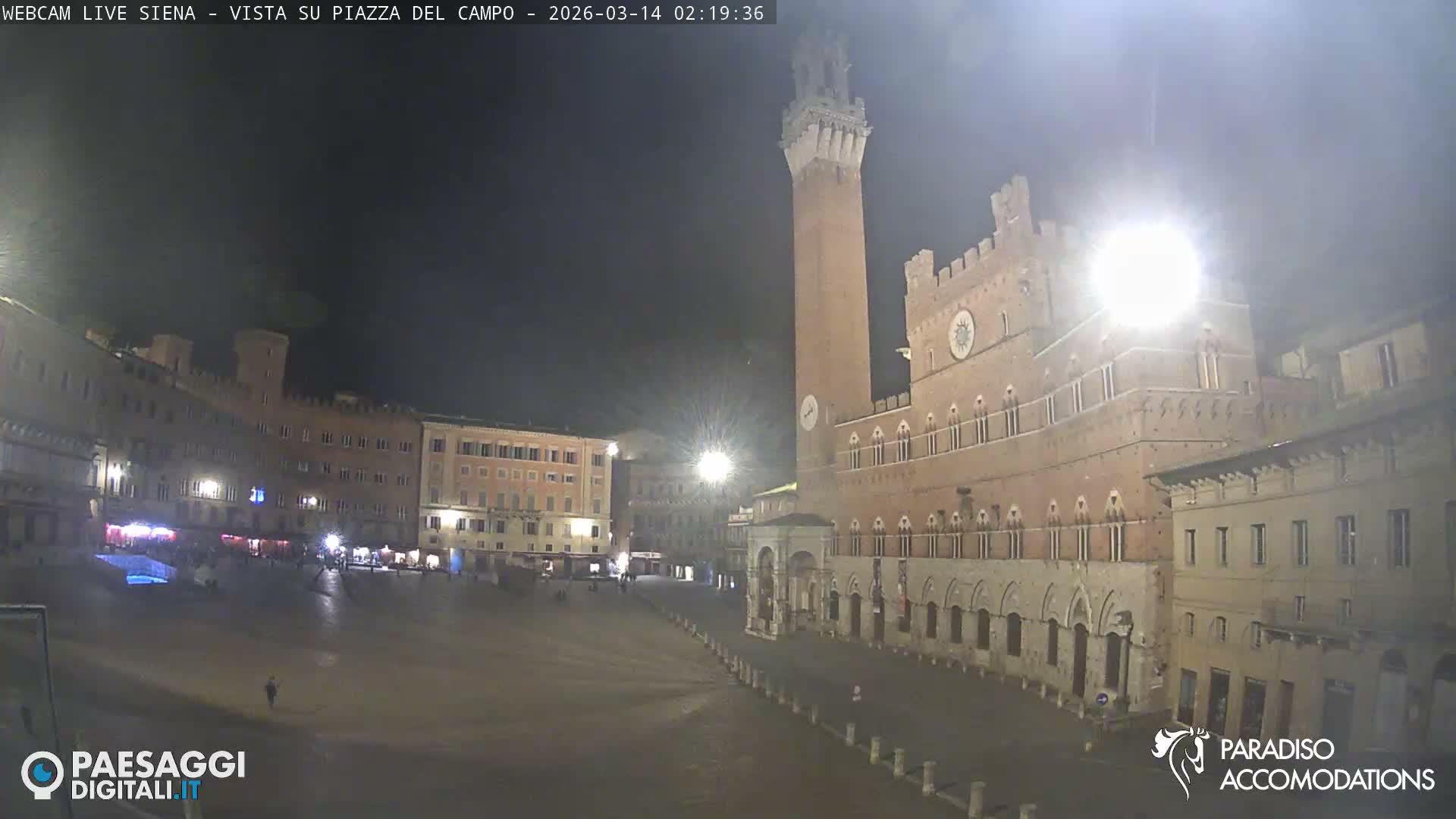 Siena , Piazza del Campo II Square Live Cam - Tuscany, Italy