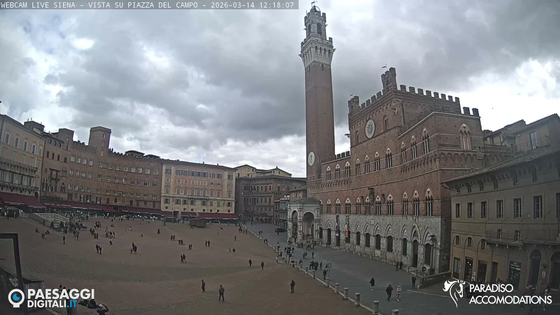 Siena , Piazza del Campo II Square Live Cam - Tuscany, Italy