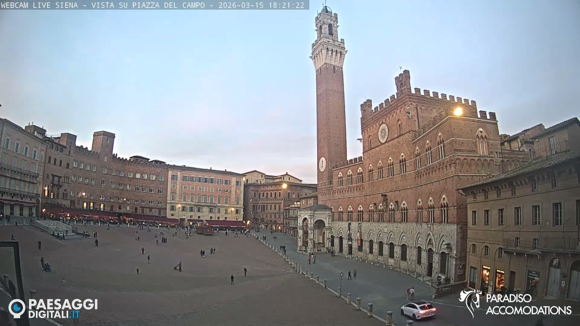 Siena , Piazza del Campo II Square Live Cam - Tuscany, Italy