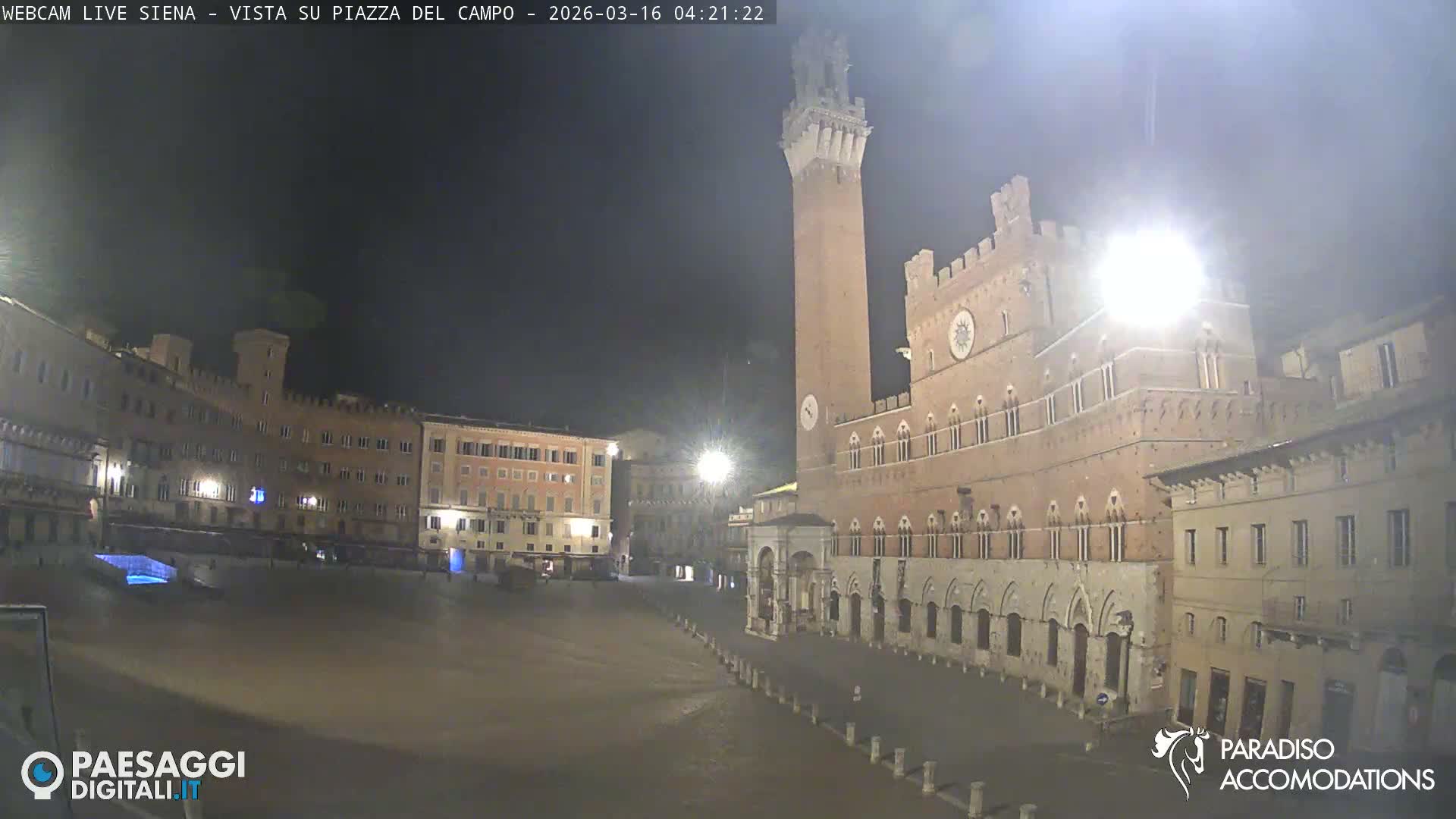 Siena , Piazza del Campo II Square Live Cam - Tuscany, Italy