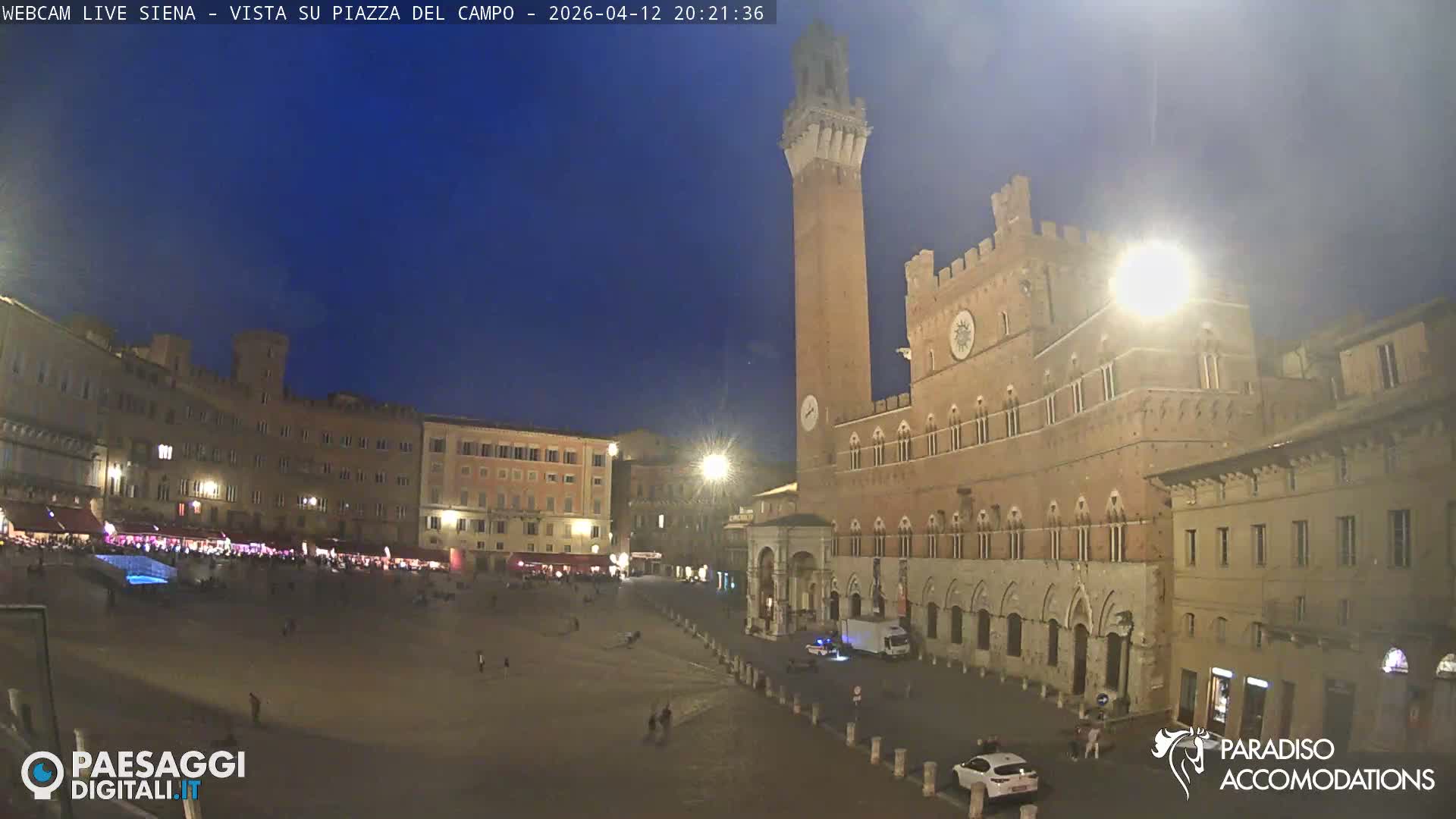 Siena , Piazza del Campo II Square Live Cam - Tuscany, Italy