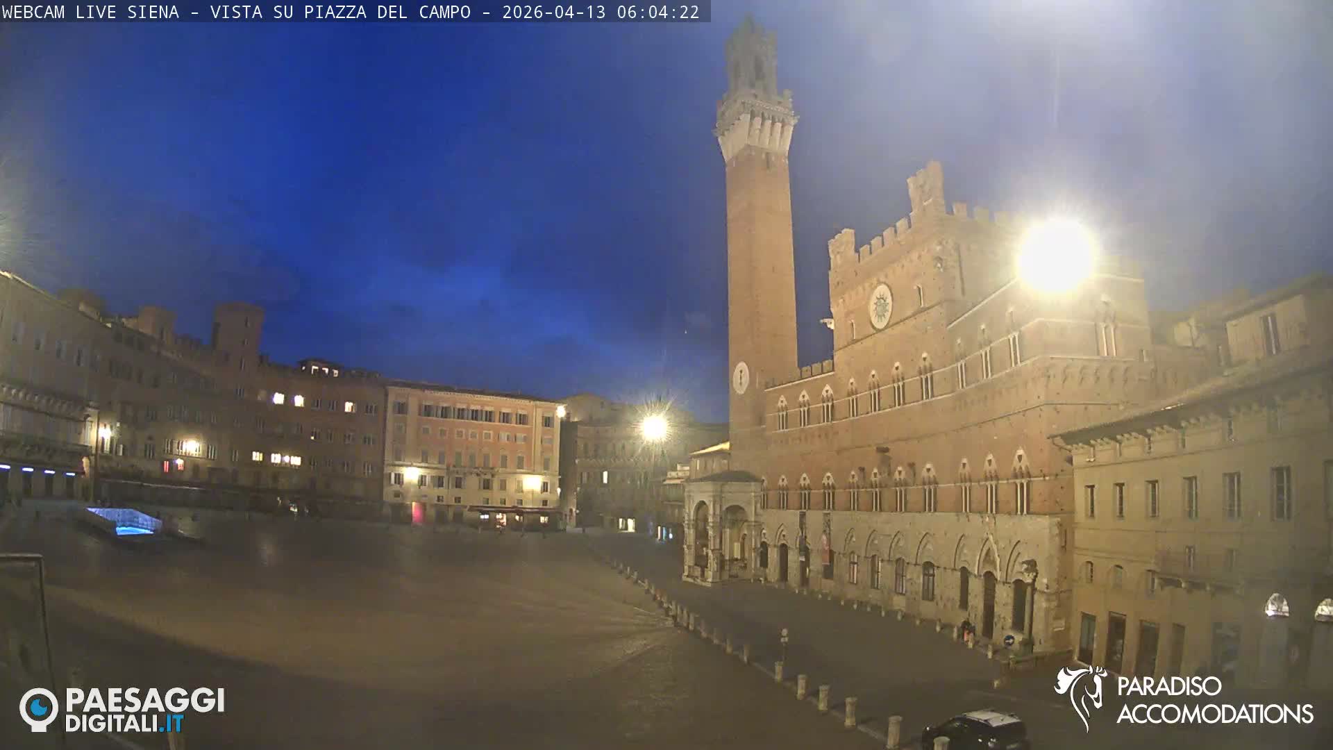 Siena , Piazza del Campo II Square Live Cam - Tuscany, Italy
