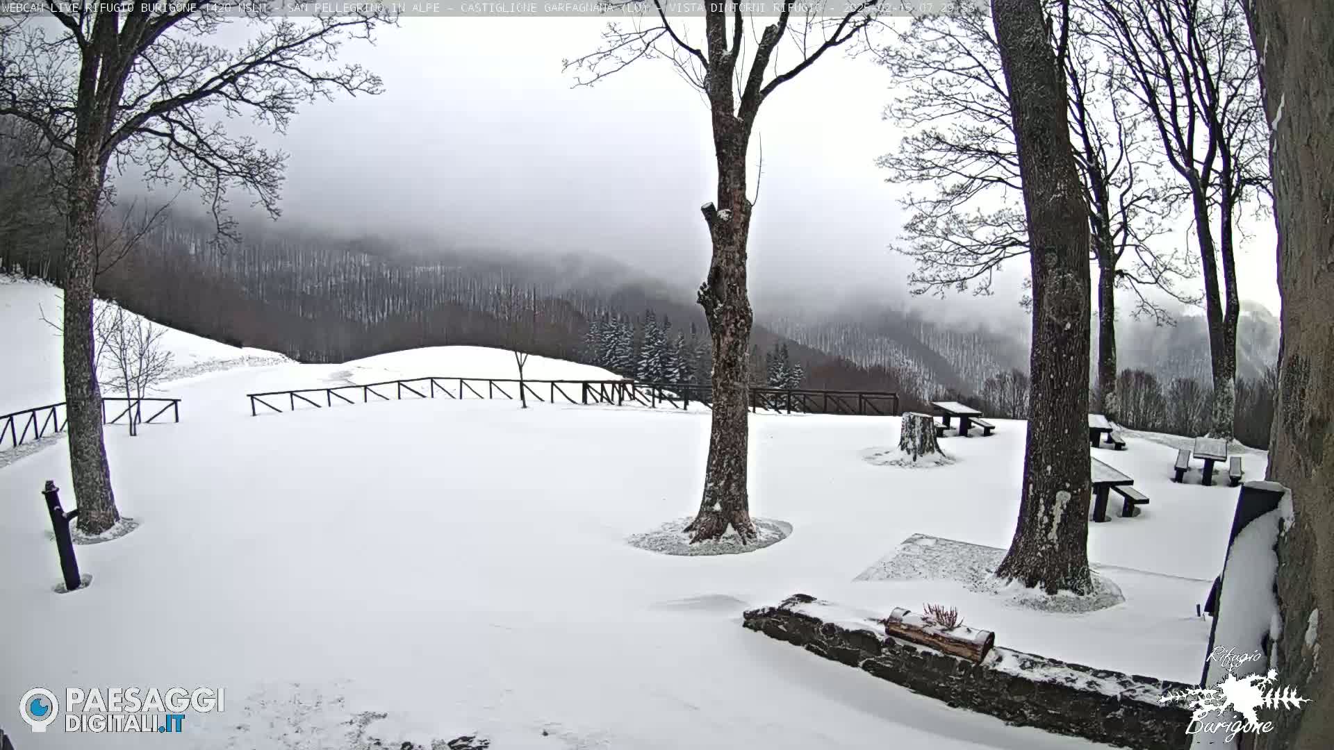  Garfagnana, Rifugio Burigone  Live Cam - Lucca, Tuscany, Italy