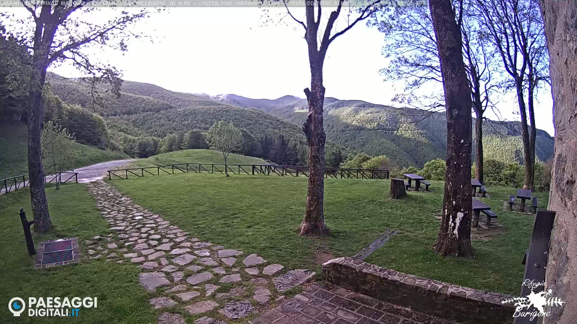  Garfagnana, Rifugio Burigone  Live Cam - Lucca, Tuscany, Italy