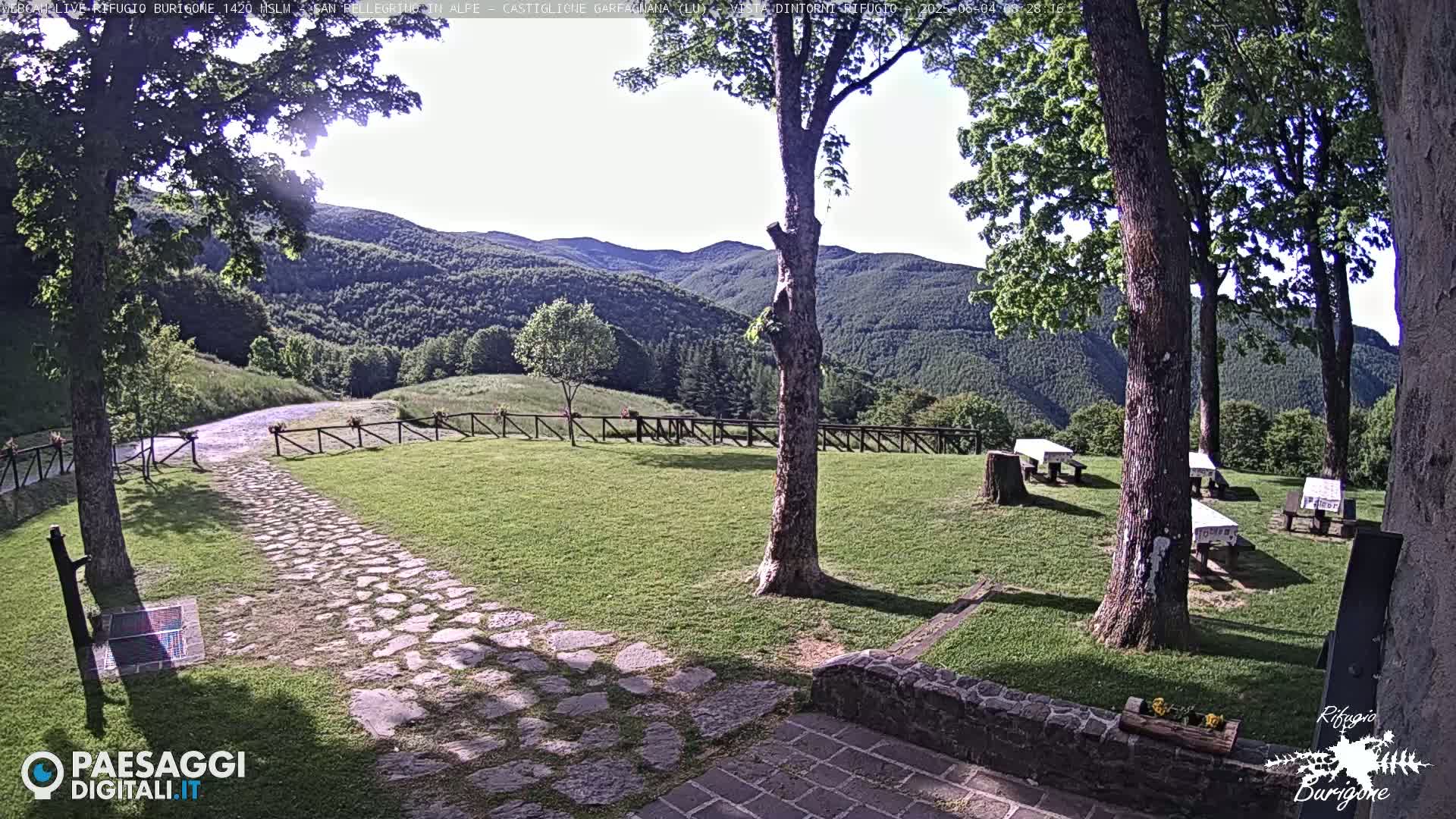  Garfagnana, Rifugio Burigone  Live Cam - Lucca, Tuscany, Italy