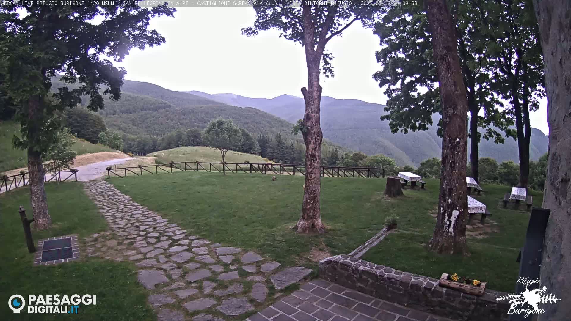  Garfagnana, Rifugio Burigone  Live Cam - Lucca, Tuscany, Italy