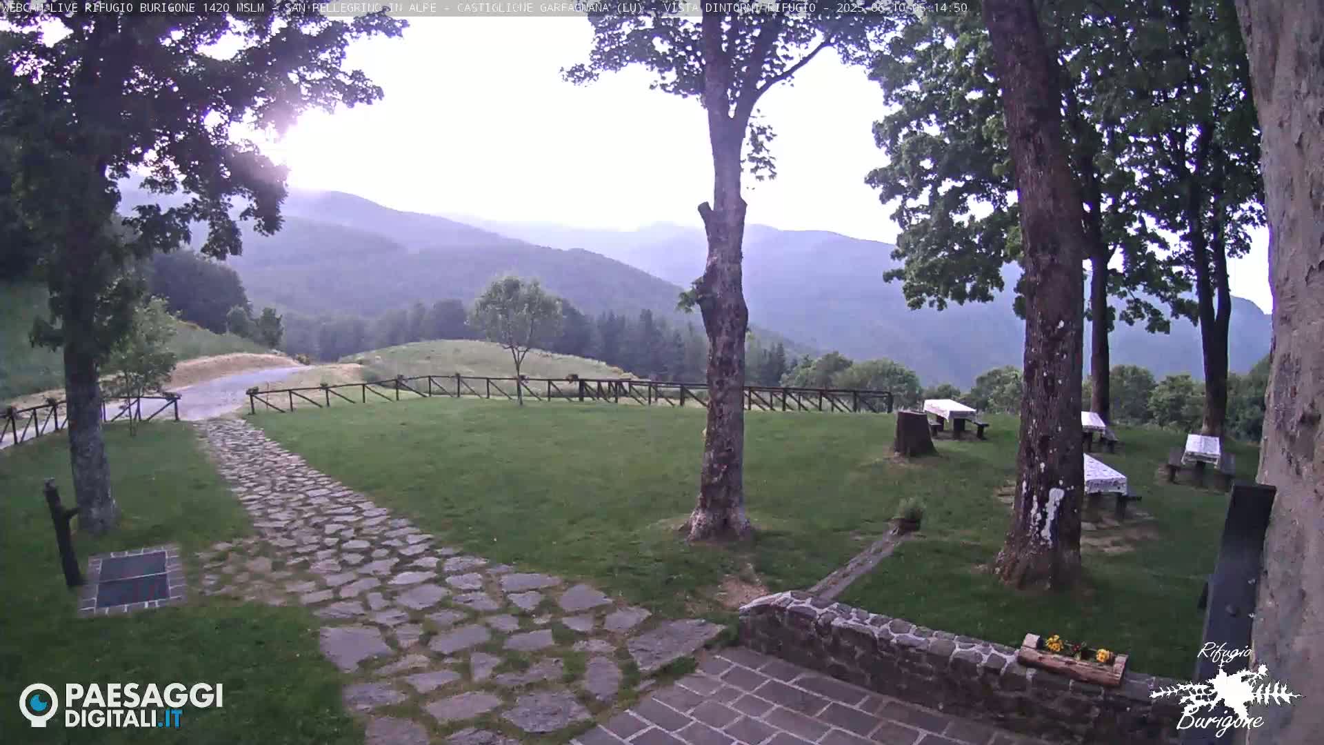  Garfagnana, Rifugio Burigone  Live Cam - Lucca, Tuscany, Italy