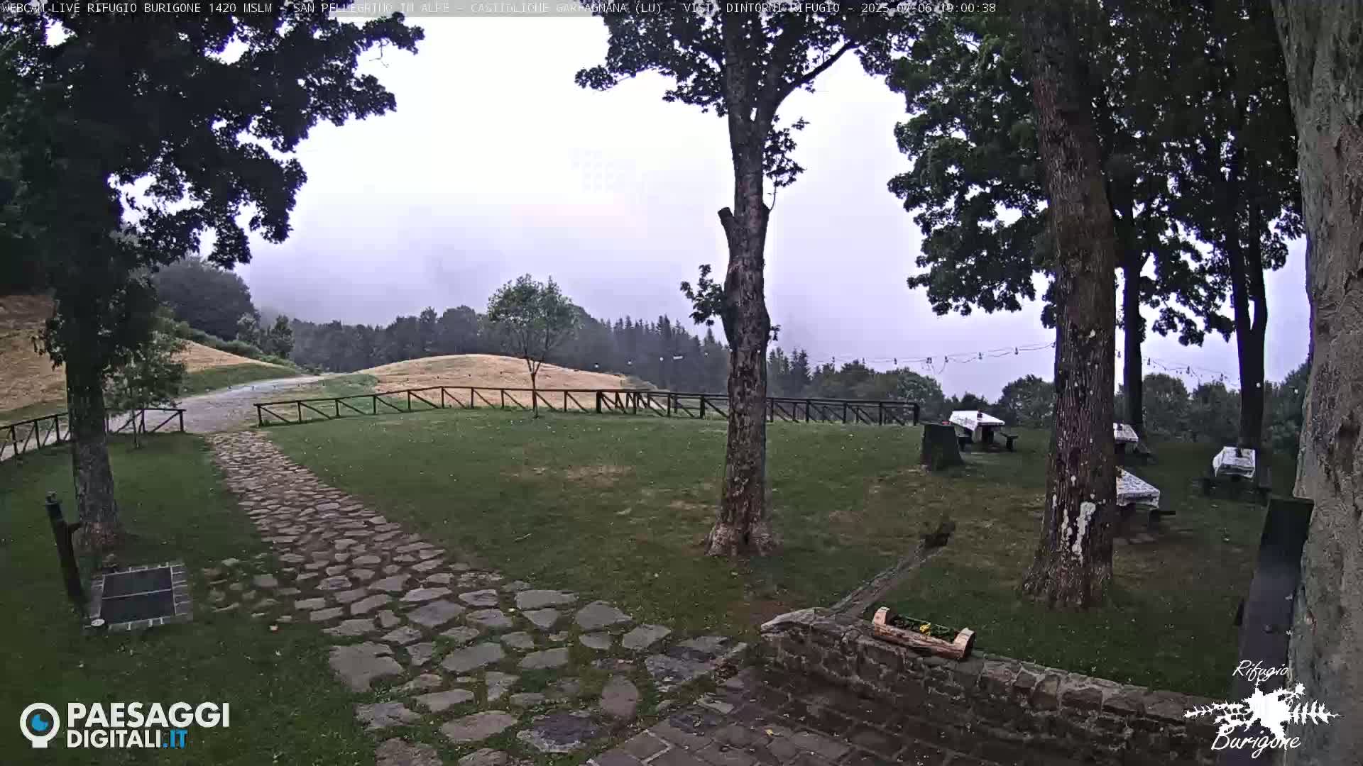 Garfagnana, Rifugio Burigone  Live Cam - Lucca, Tuscany, Italy