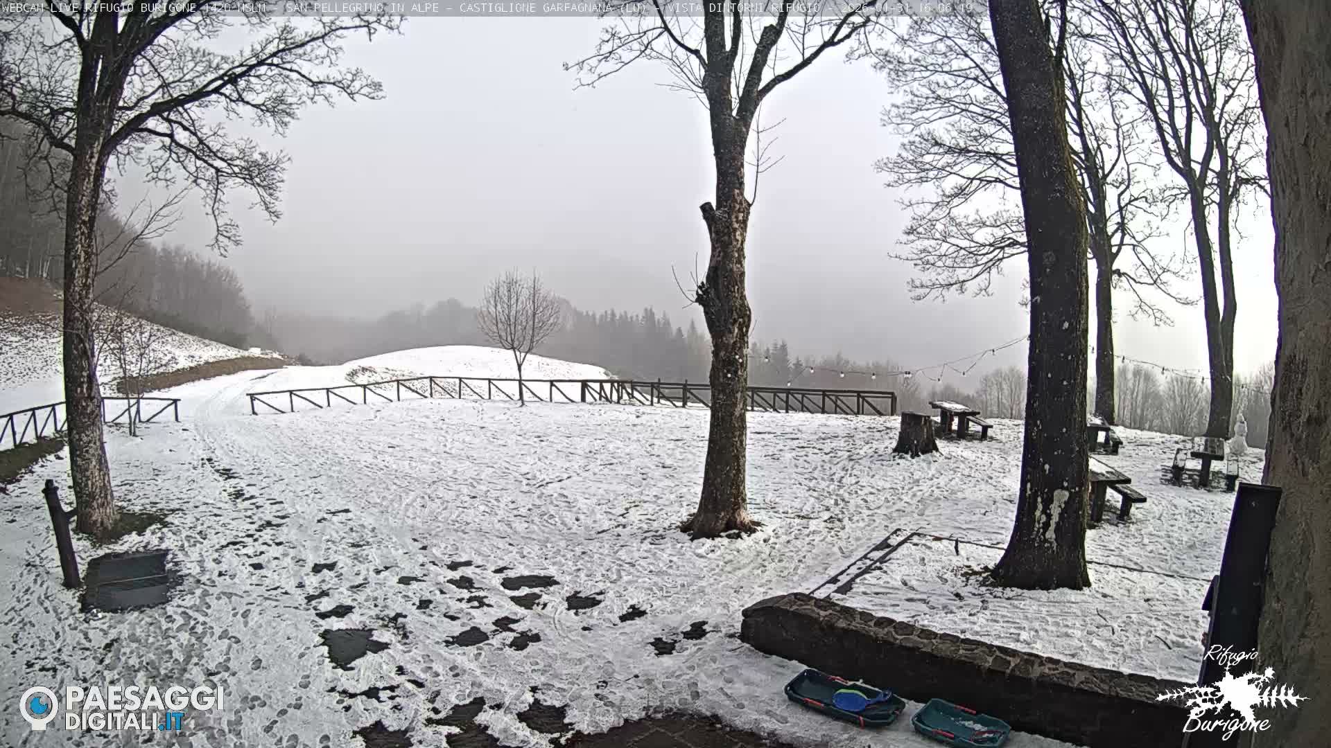 Garfagnana, Rifugio Burigone  Live Cam - Lucca, Tuscany, Italy