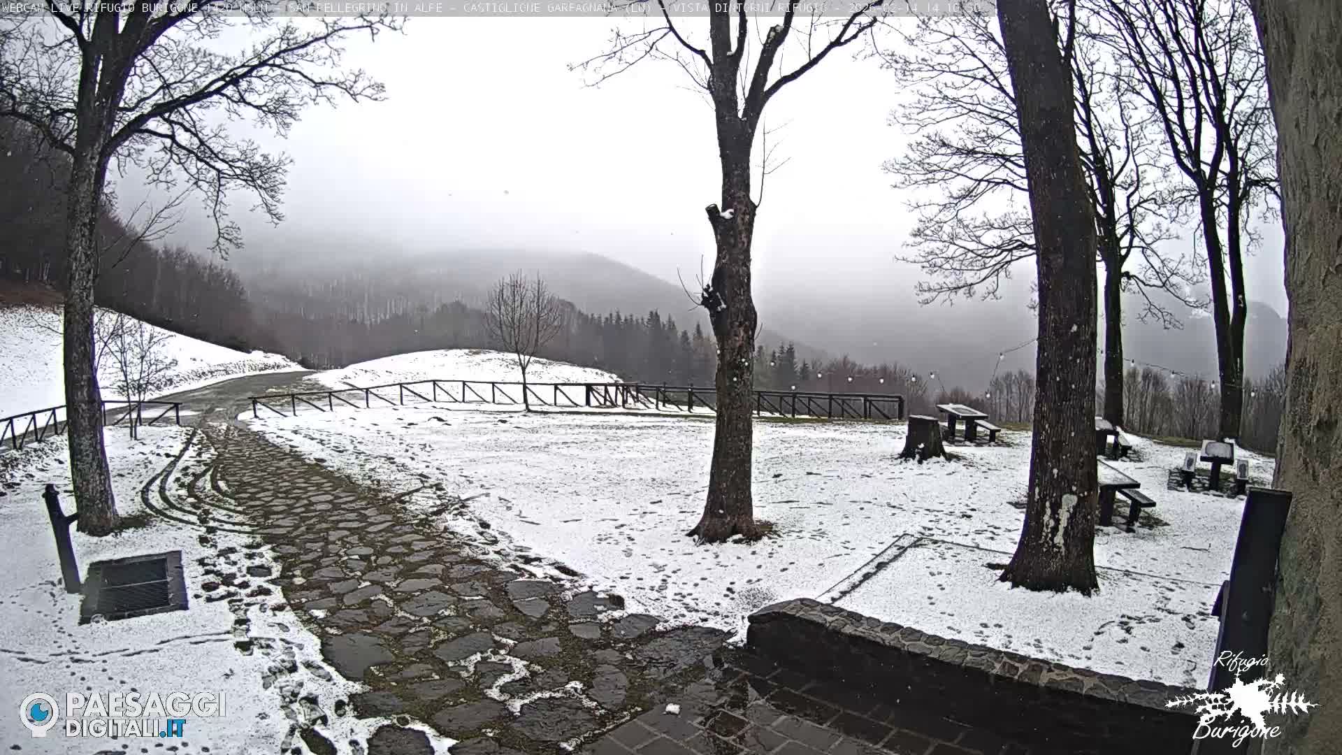Garfagnana, Rifugio Burigone  Live Cam - Lucca, Tuscany, Italy