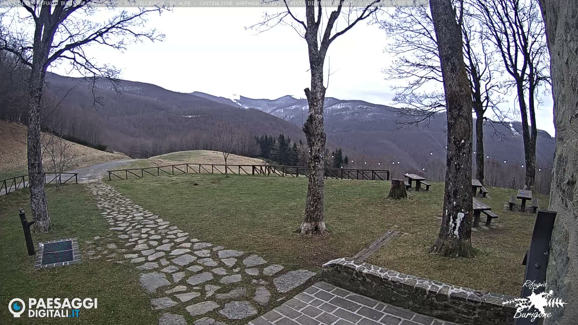 Garfagnana, Rifugio Burigone  Live Cam - Lucca, Tuscany, Italy