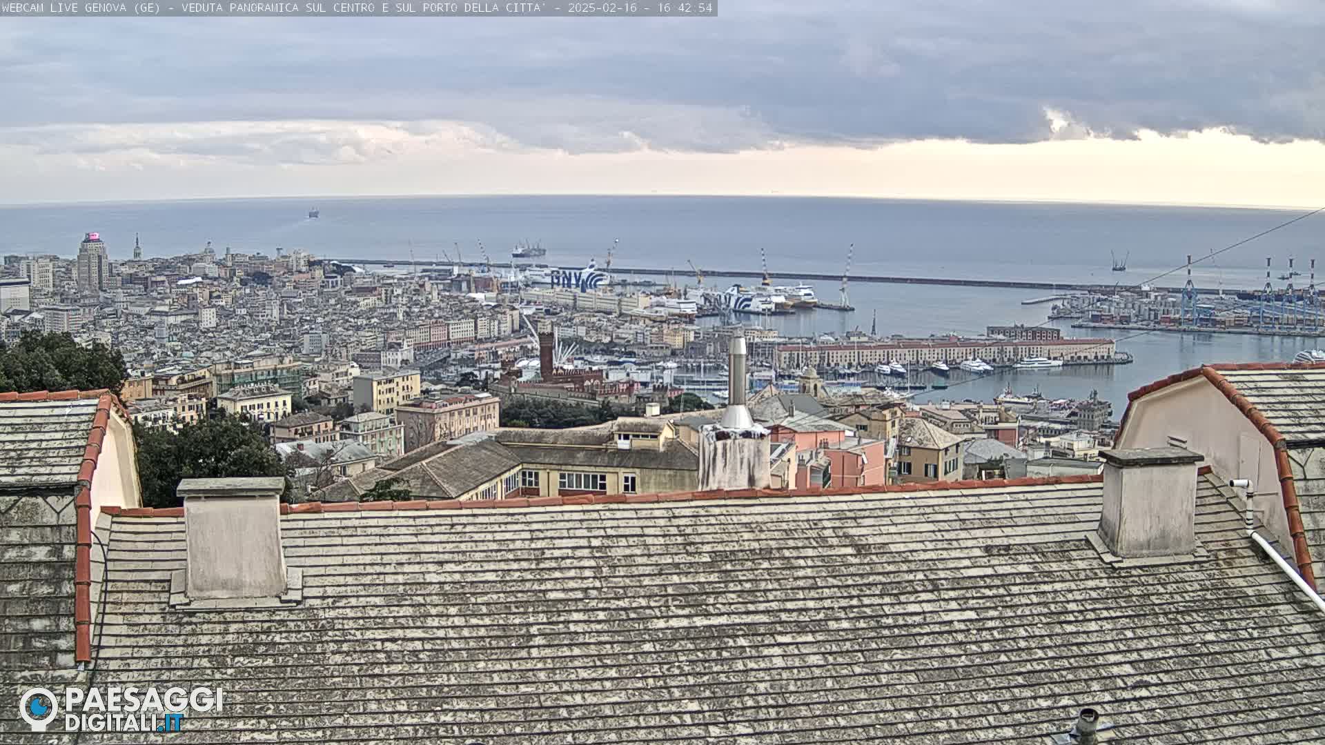  Pietrasanta City Live Cam - Lucca, Tuscany, Italy