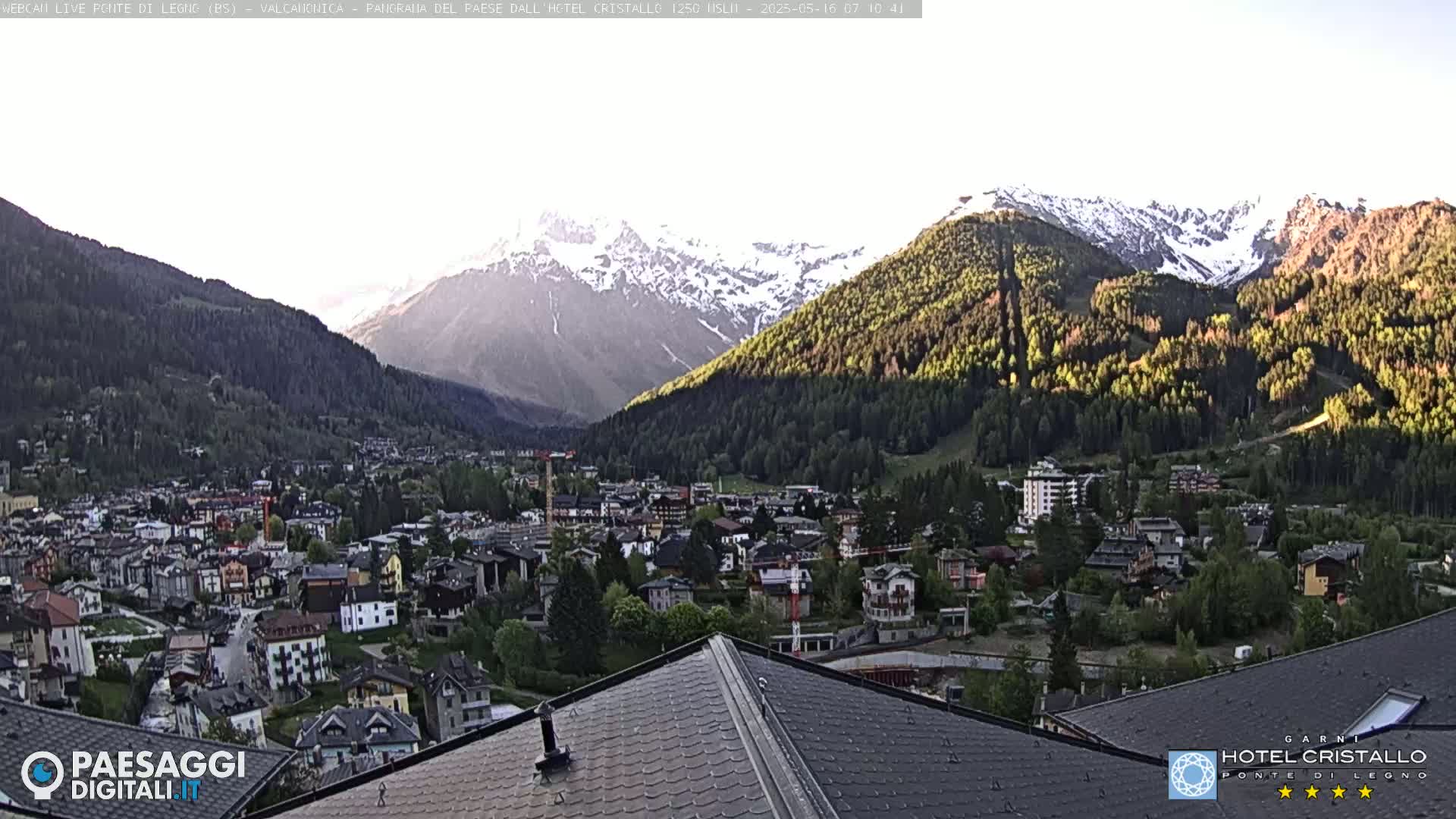Ponte di Legno Live Cam - Brescia, Lombardy, Italy